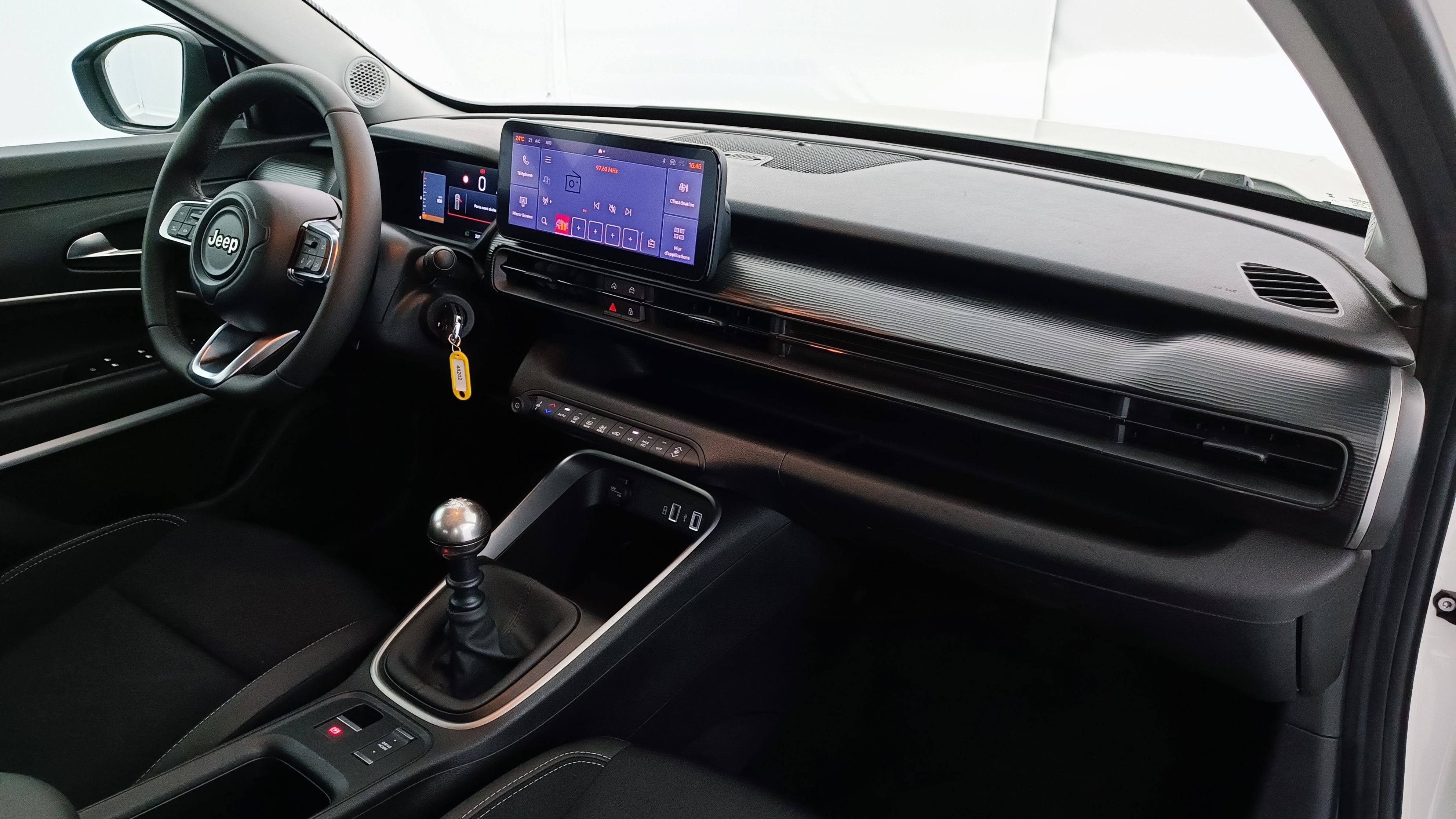 Jeep Avenger - Image 8