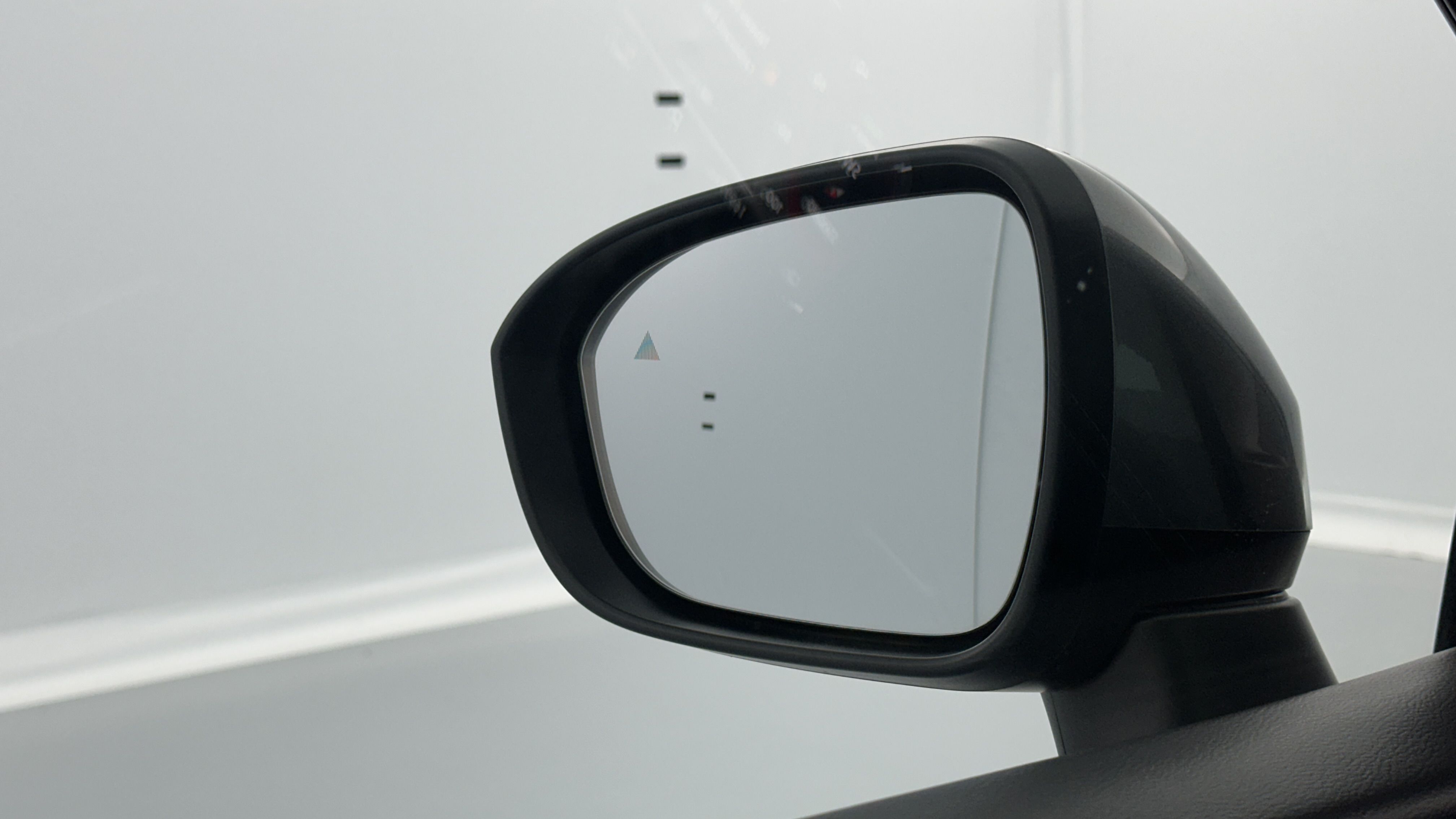 Nissan QASHQAI - Image 23