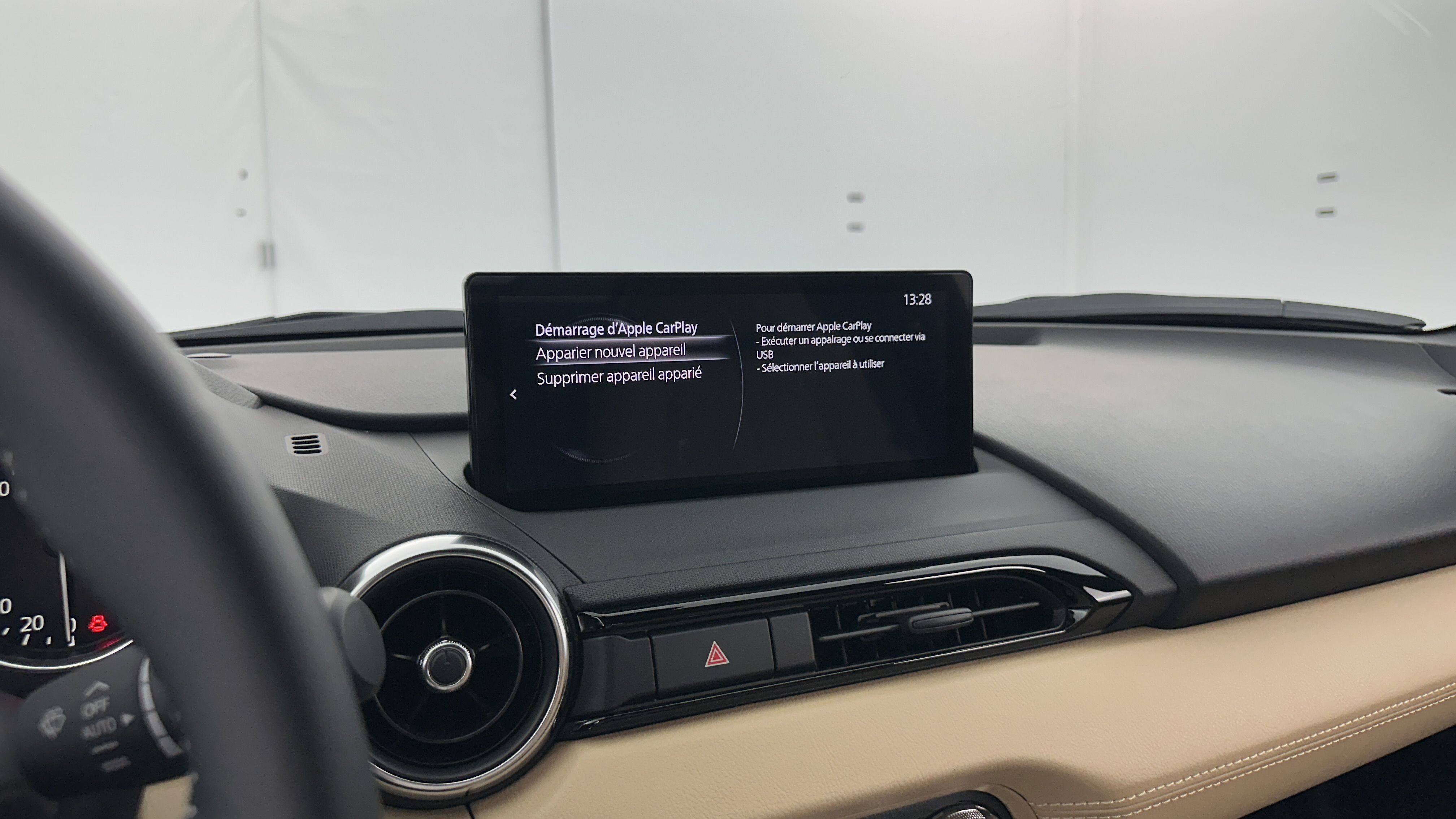 Mazda MX-5 ROADSTER - Image 17