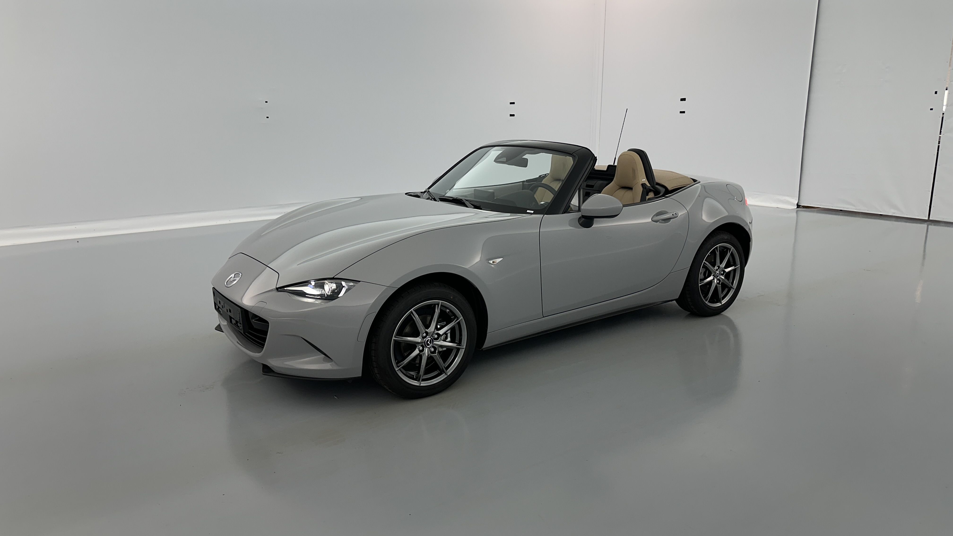 Mazda MX-5 ROADSTER - Image 22