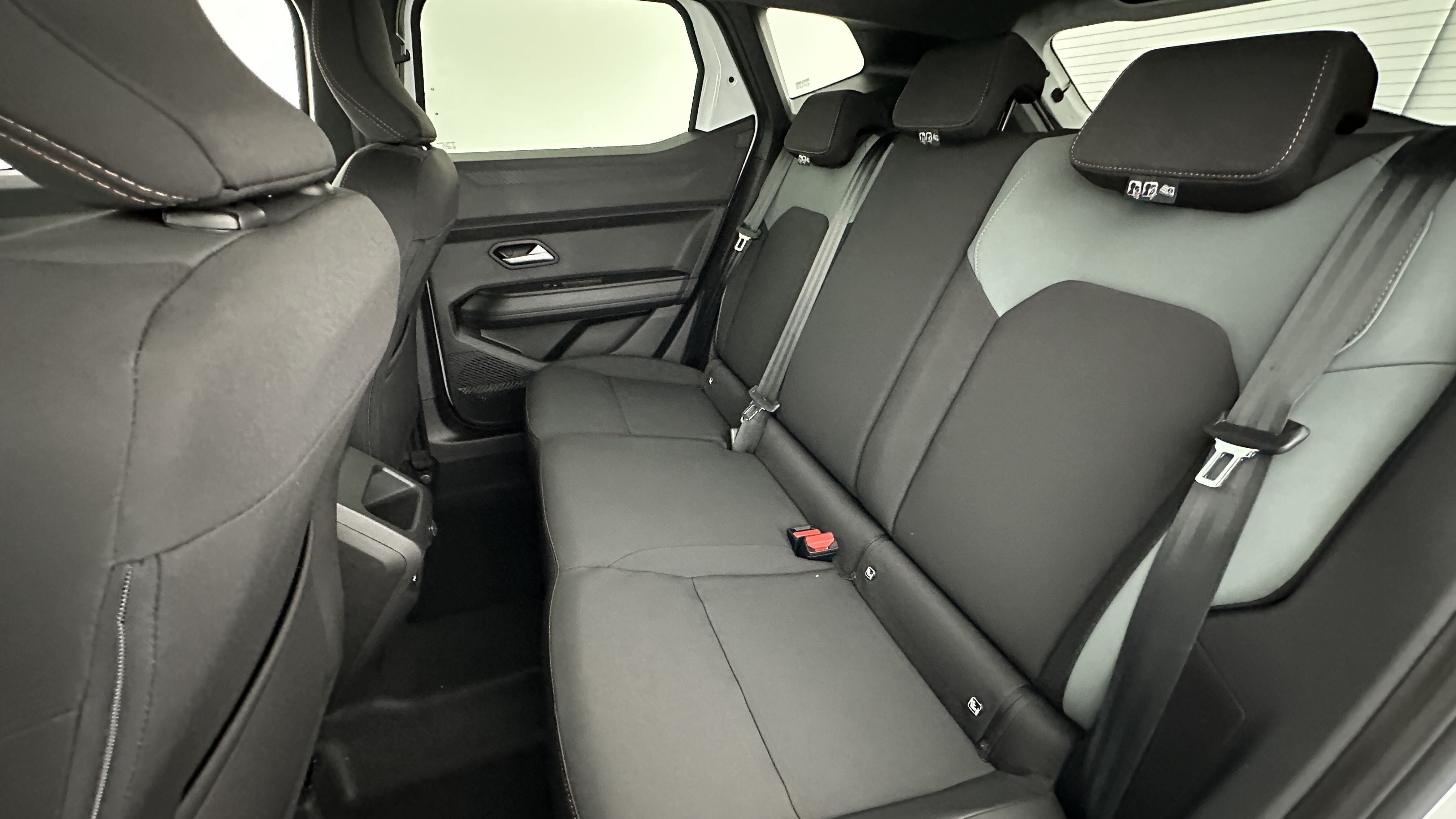 Dacia DUSTER - Image 9