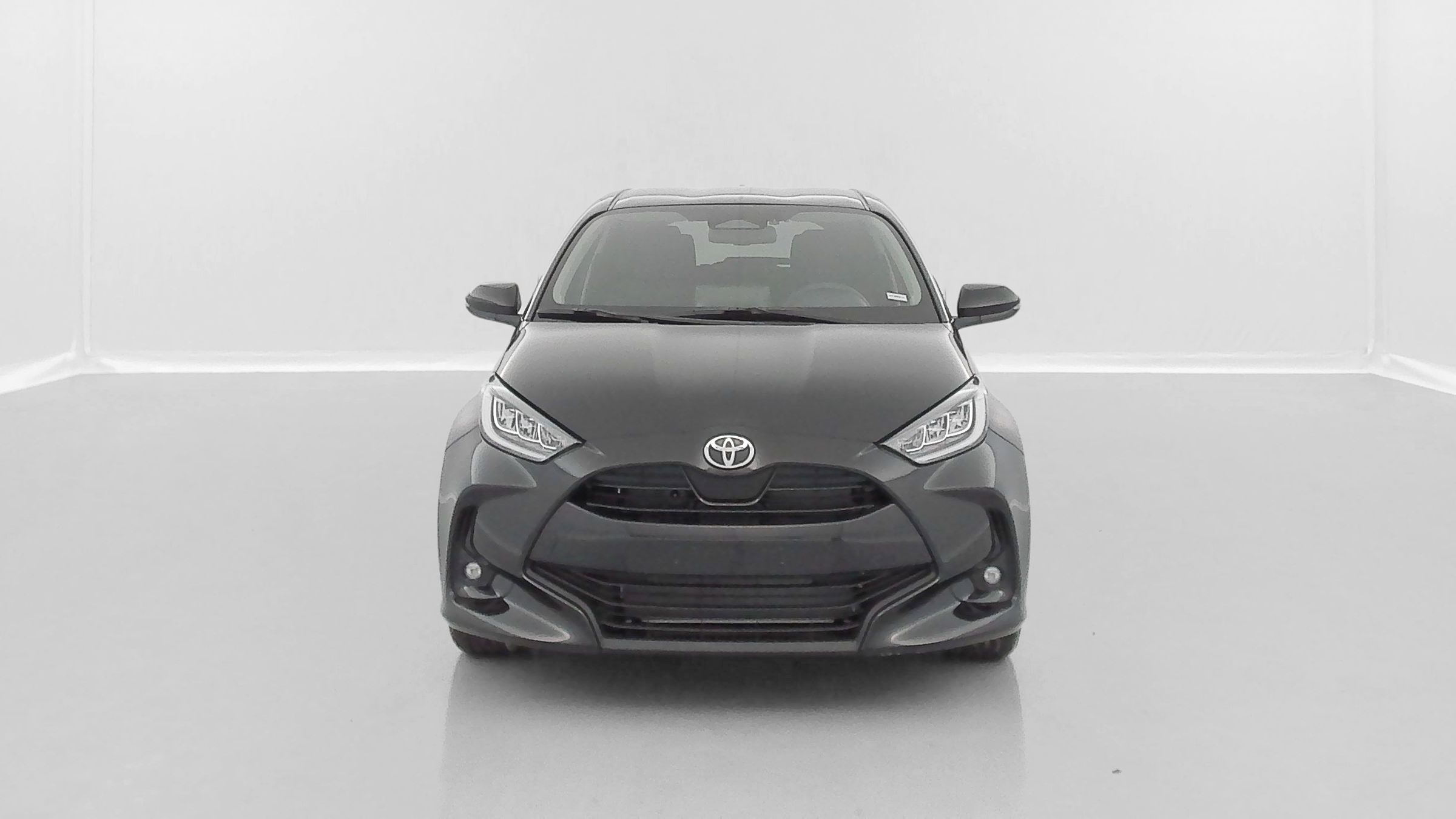 Toyota Yaris - Image 2
