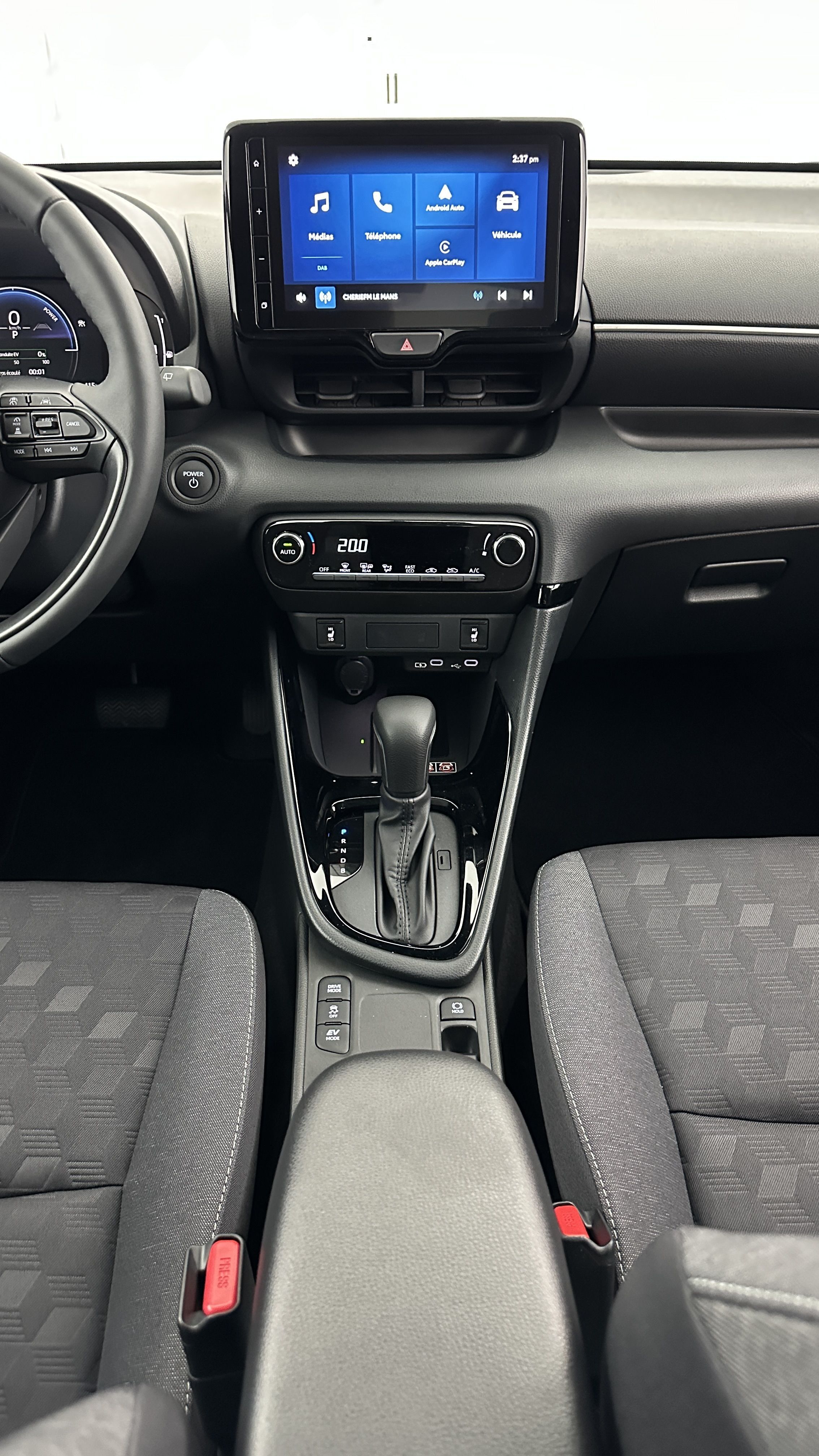 Toyota Yaris - Image 15