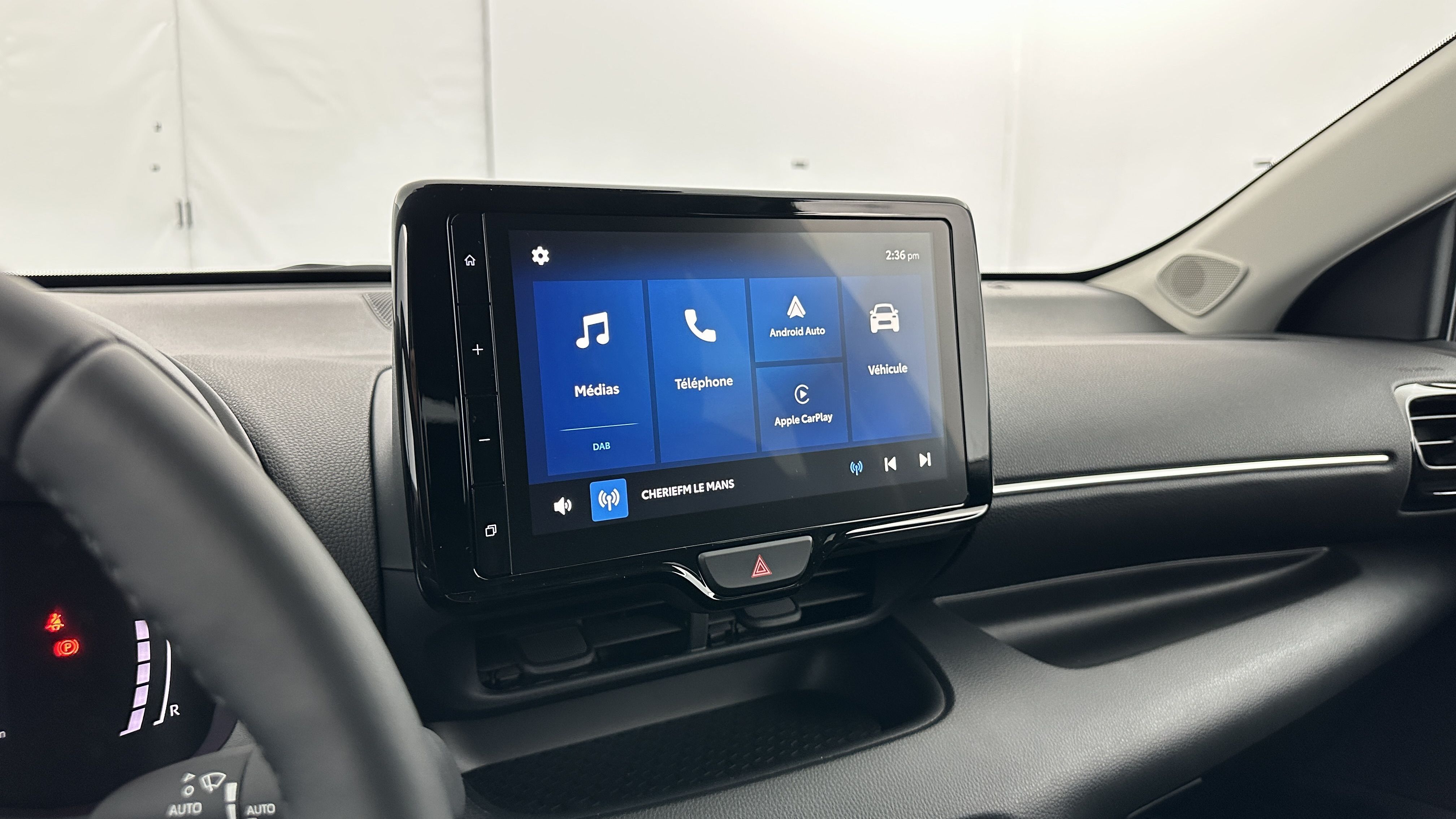 Toyota Yaris - Image 17