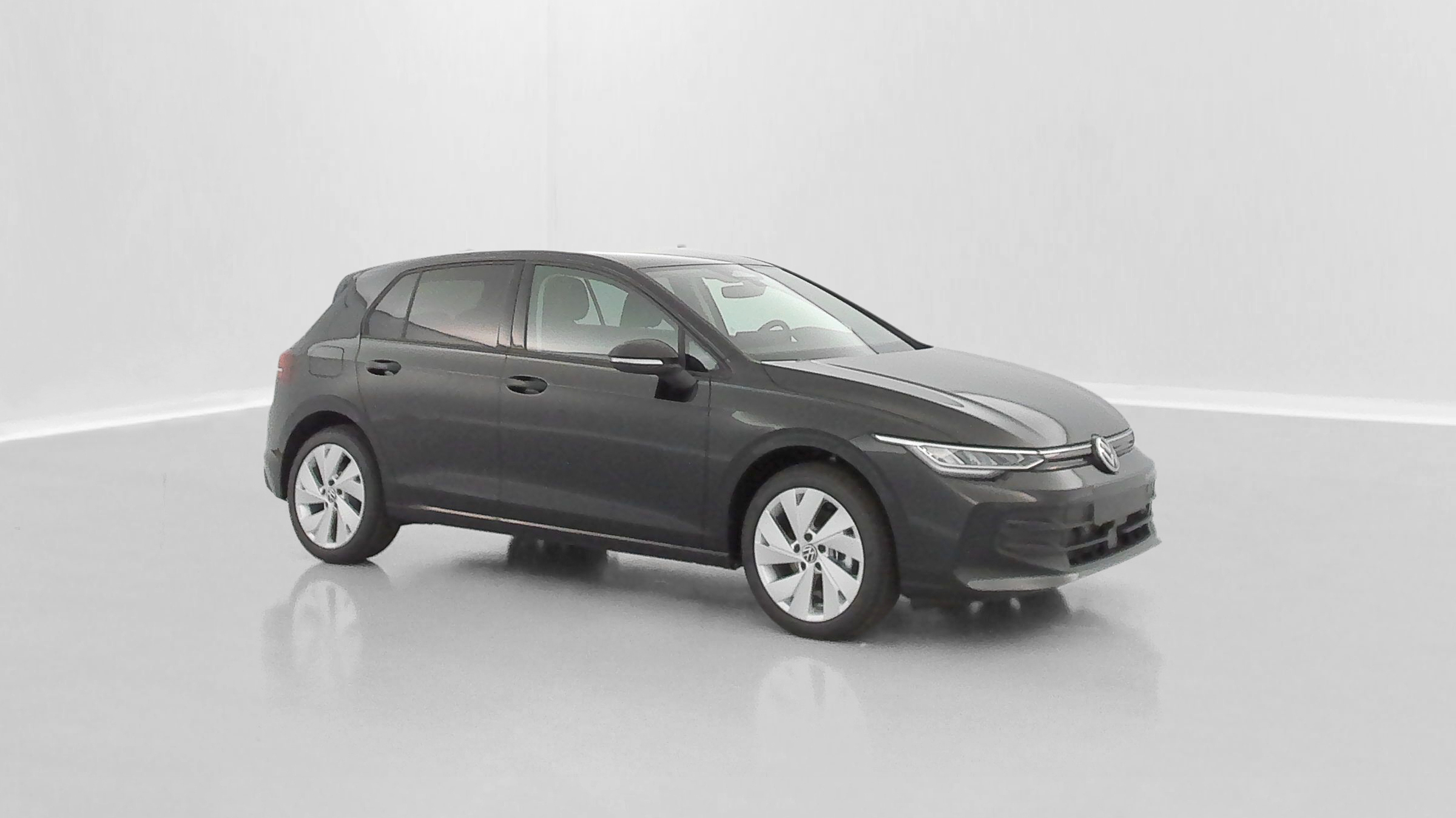 Volkswagen GOLF - Image 30