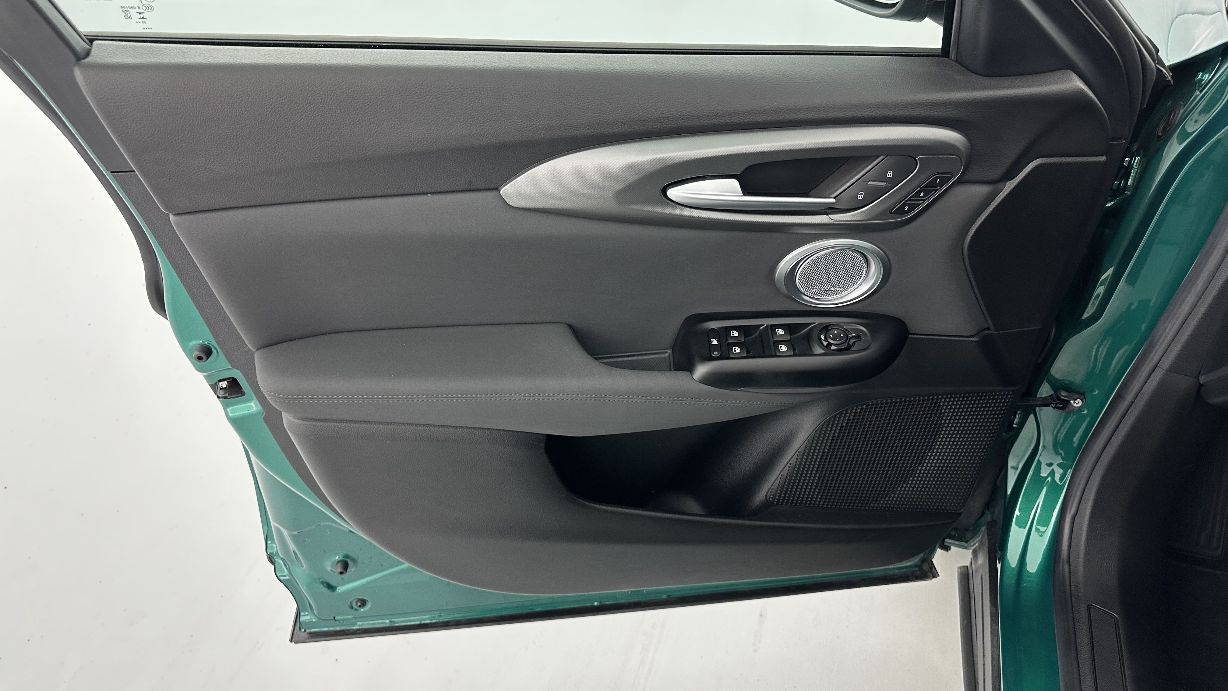 Alfa Romeo TONALE - Image 12