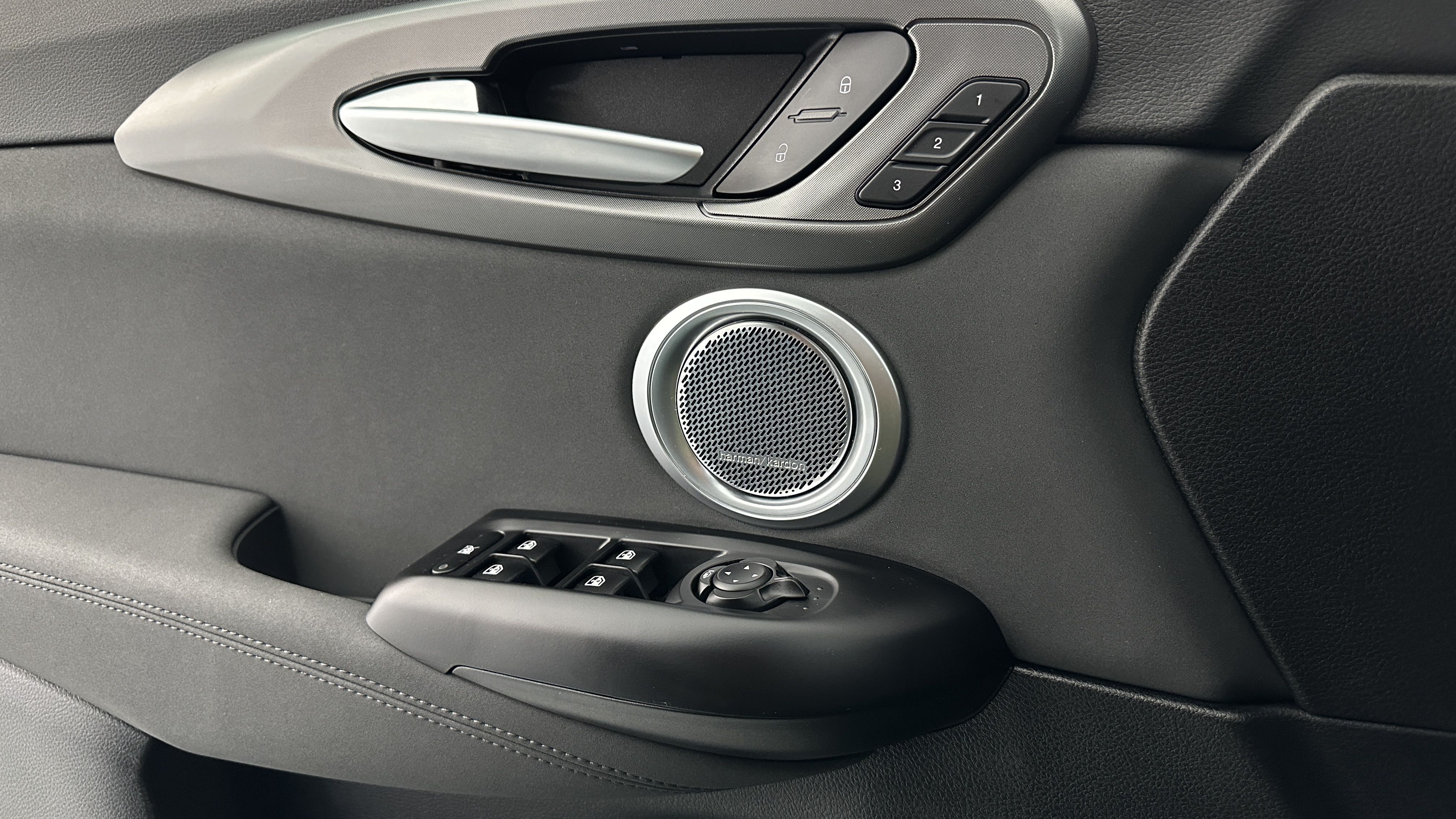 Alfa Romeo TONALE - Image 22