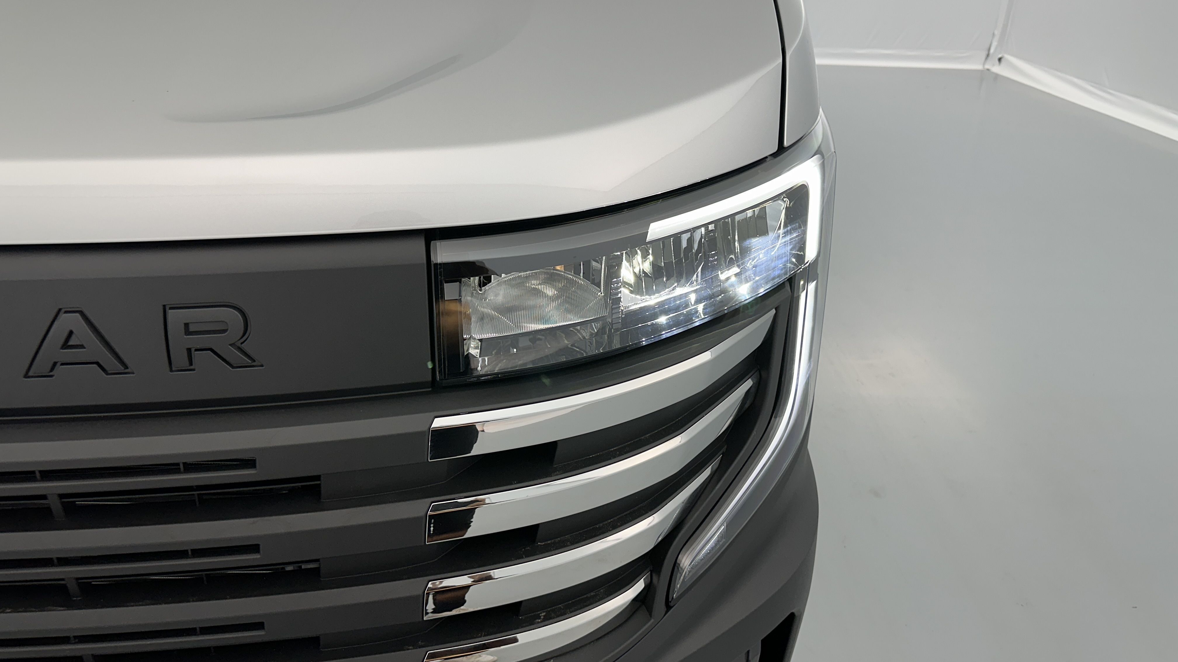 Nissan Interstar Fourgon - Image 17