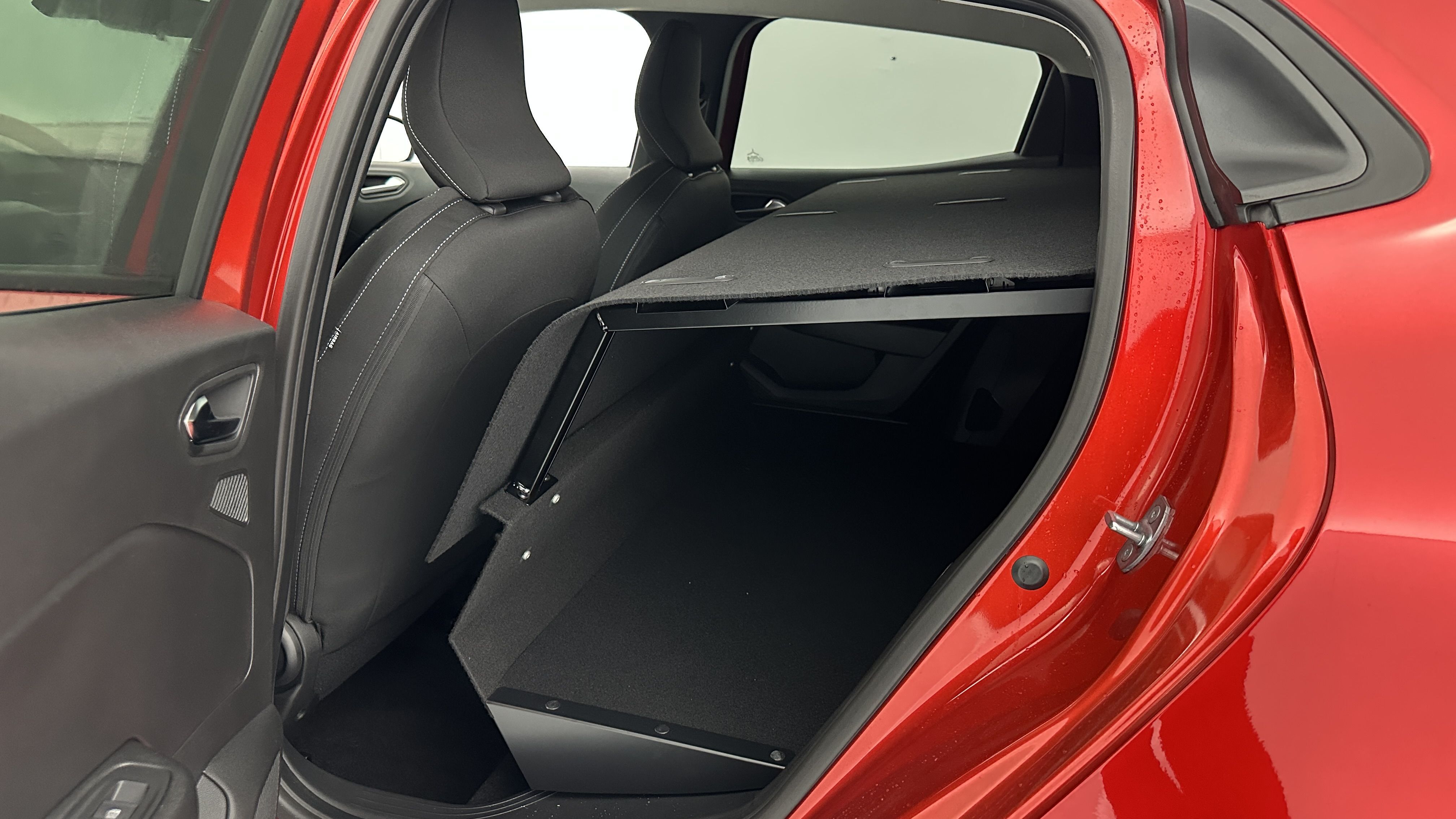 Renault Clio - Image 8