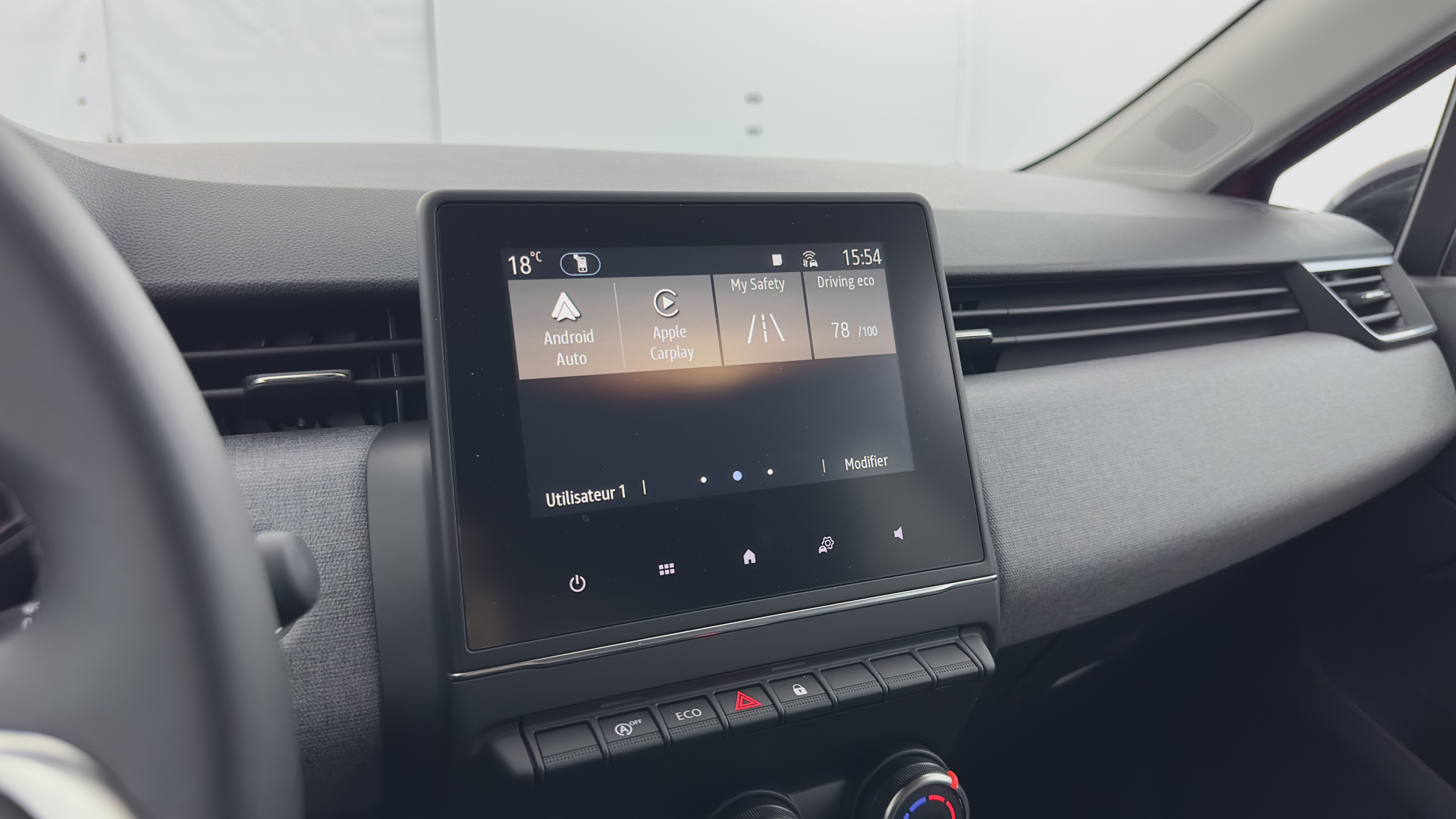 Renault Clio - Image 15