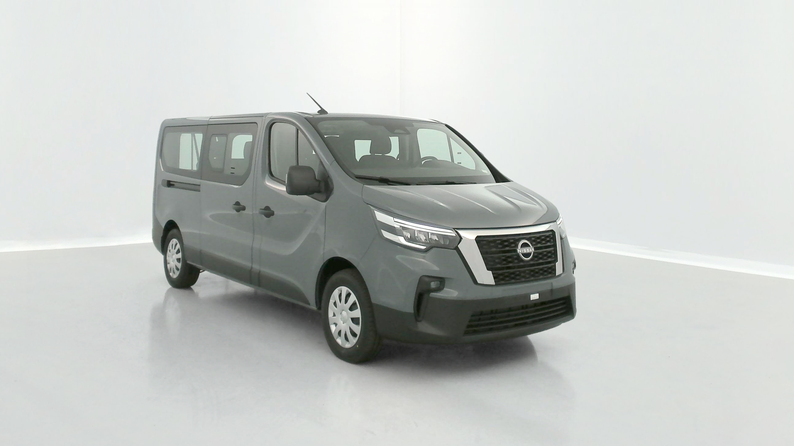 Nissan PRIMASTAR COMBI