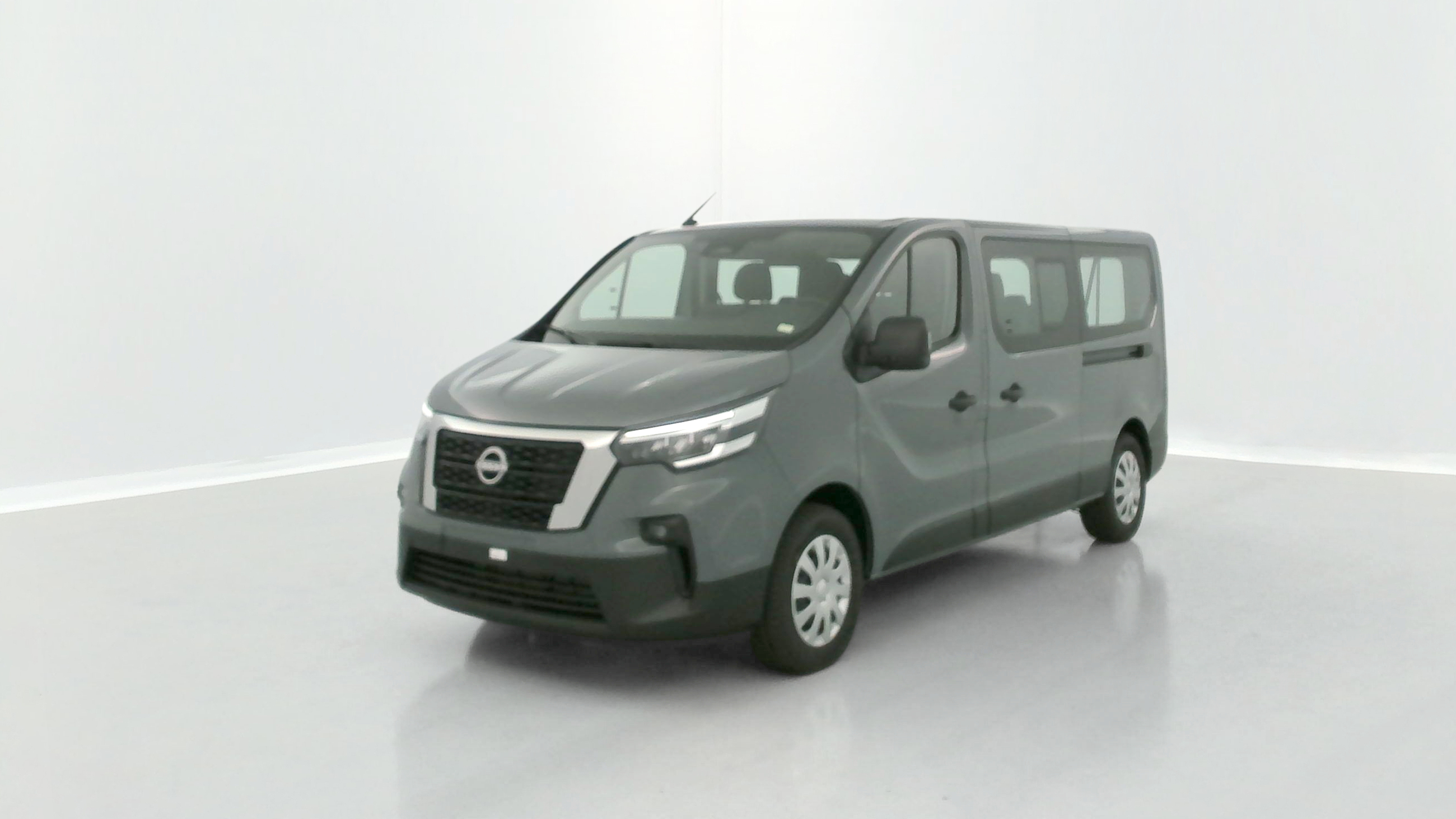 Nissan PRIMASTAR COMBI - Image 3