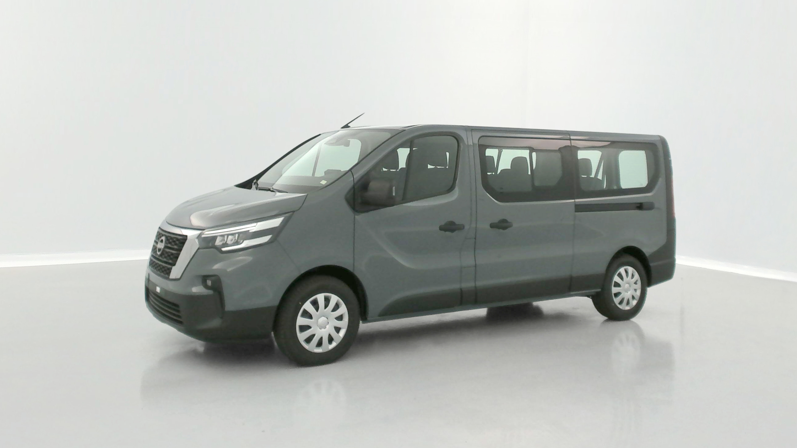 Nissan PRIMASTAR COMBI - Image 19