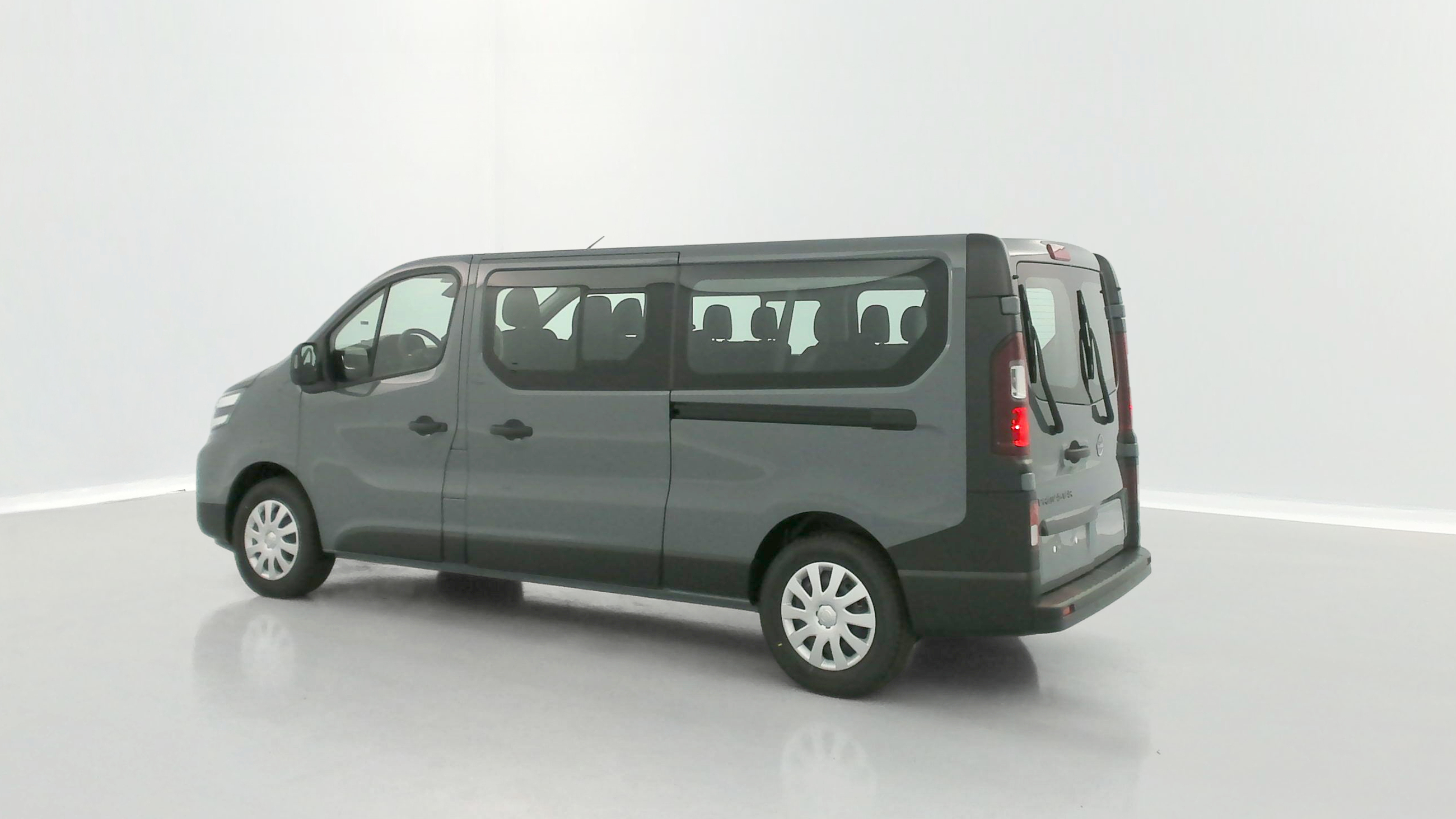 Nissan PRIMASTAR COMBI - Image 20
