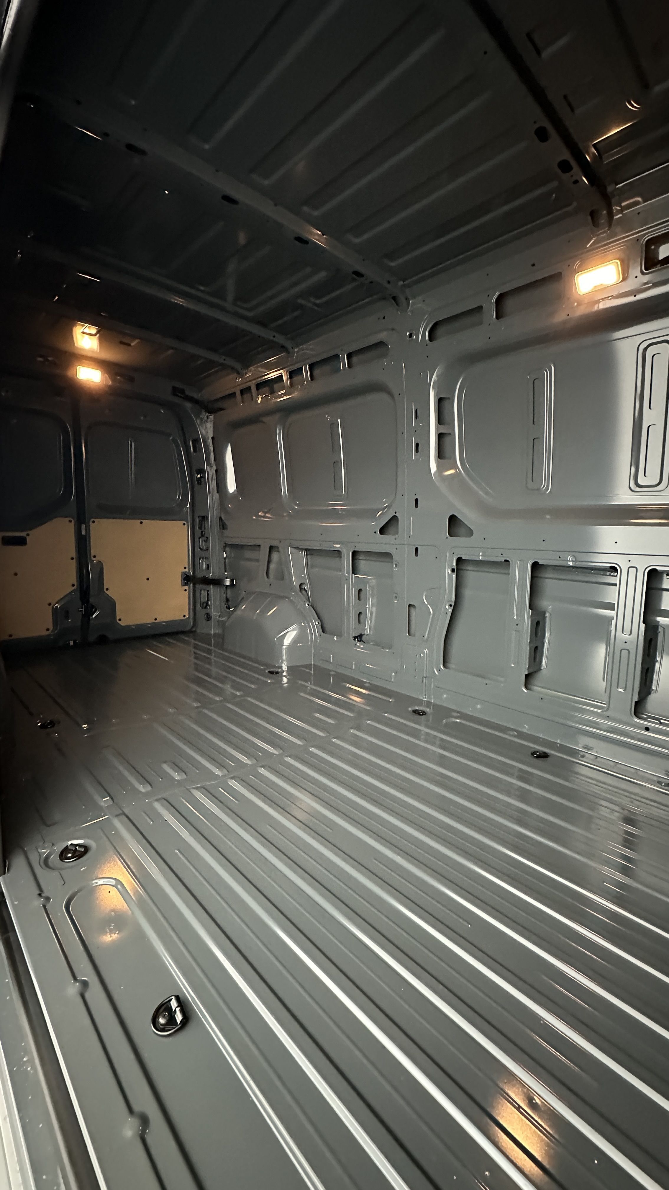 Nissan Interstar Fourgon - Image 8