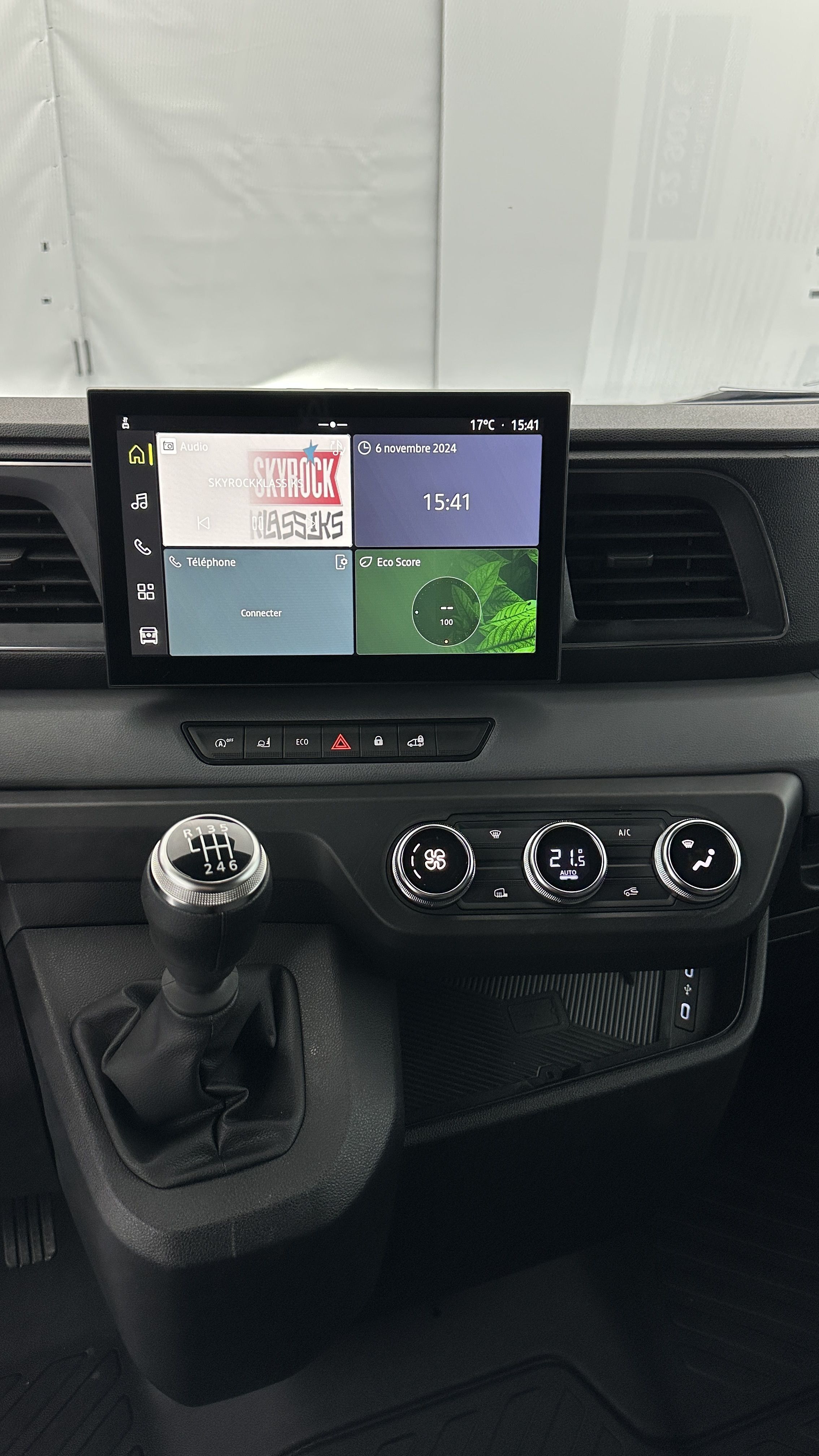 Nissan Interstar Fourgon - Image 12