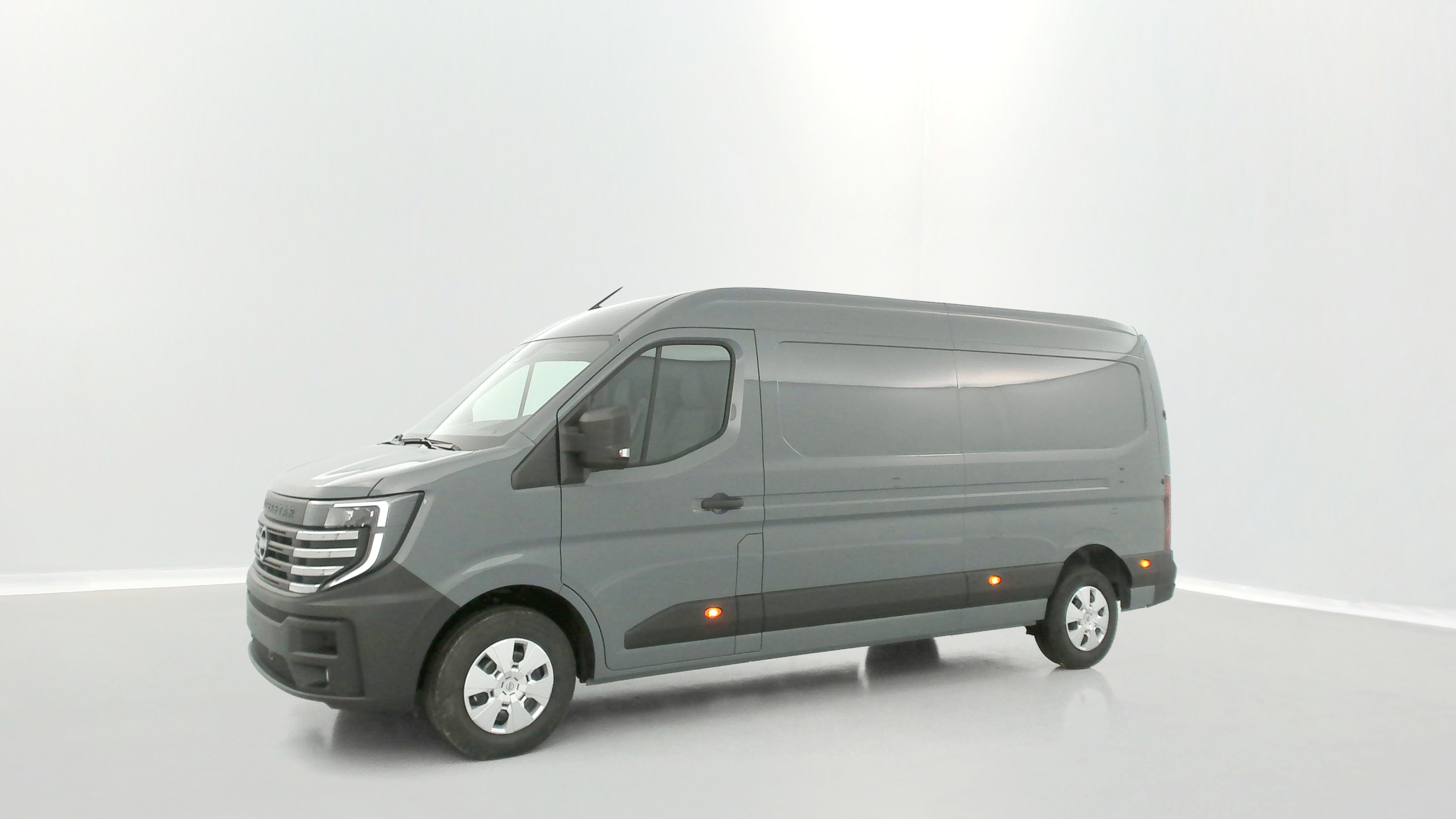 Nissan Interstar Fourgon - Image 20