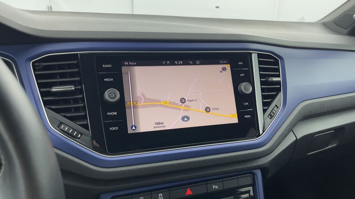 Volkswagen T-Roc - Image 16