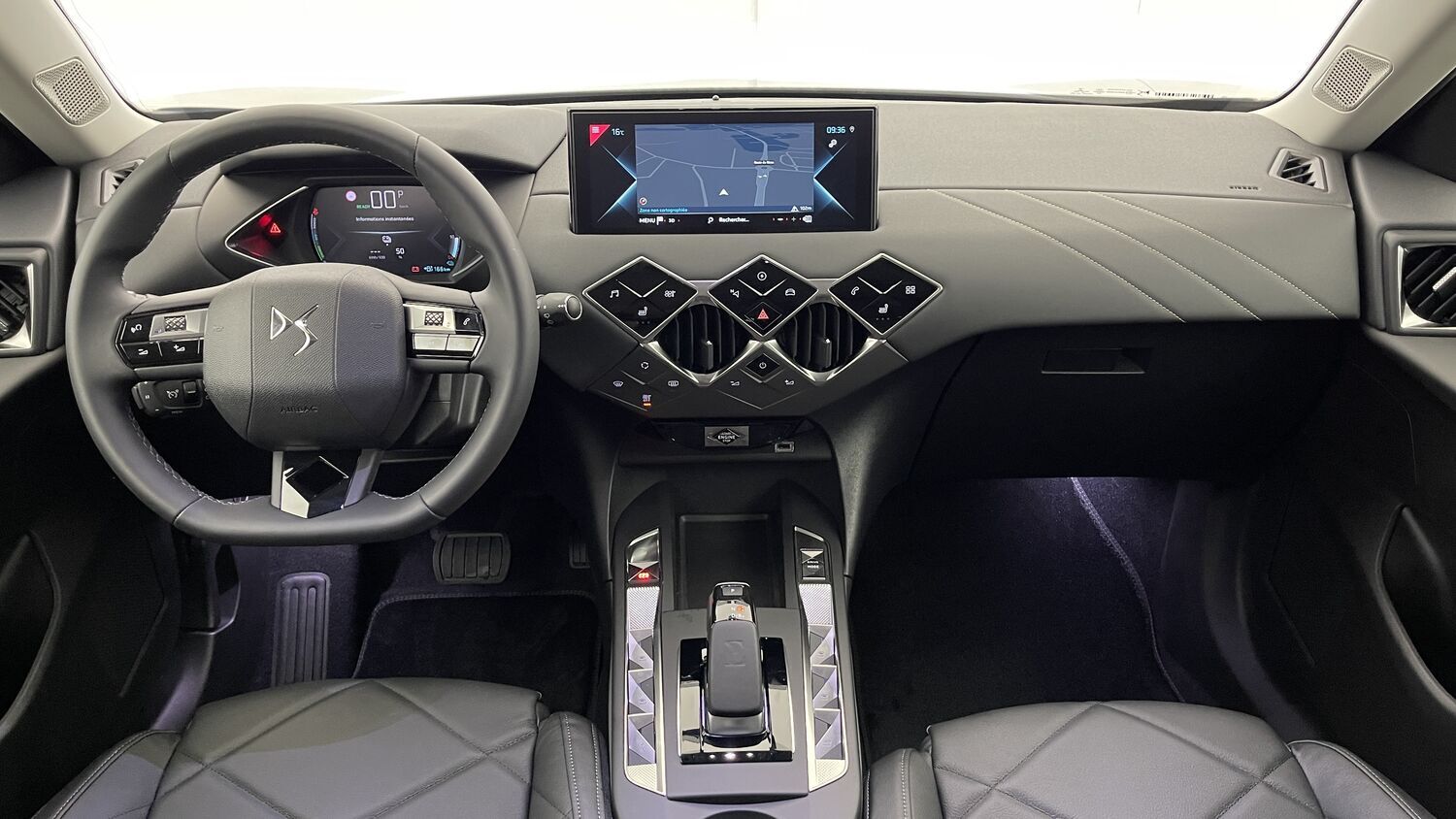 DS DS3 Crossback - Image 7