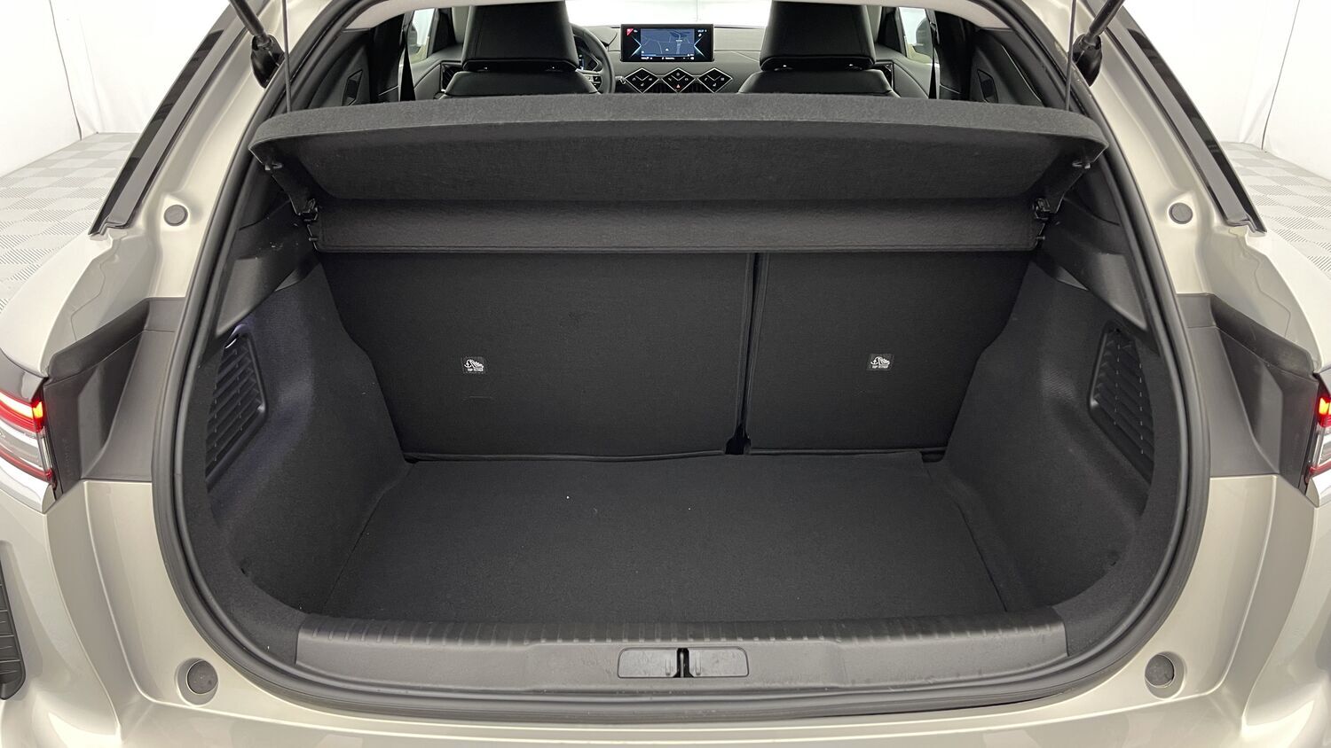 DS DS3 Crossback - Image 10