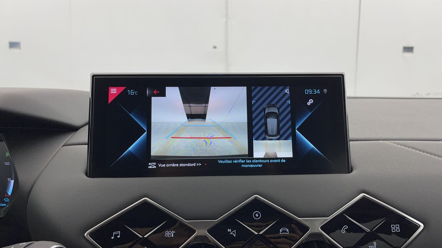 DS DS3 Crossback - Image 21