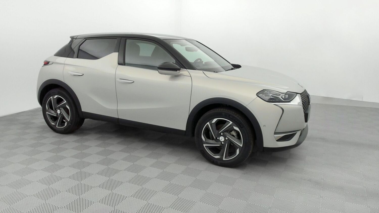 DS DS3 Crossback - Image 38