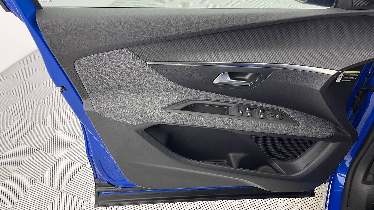 Peugeot 3008 - Image 12