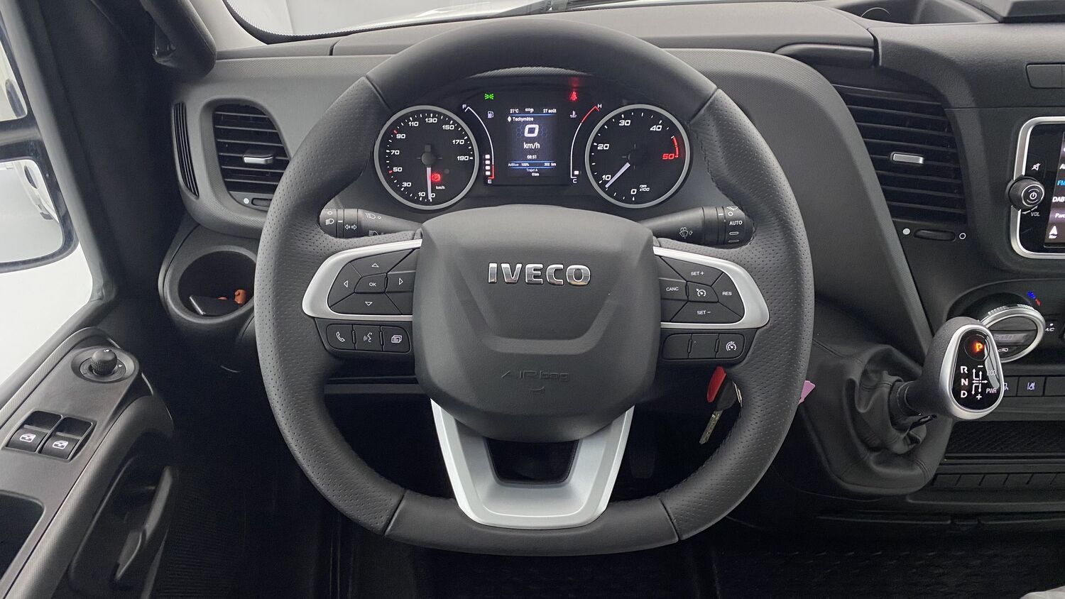 Iveco Daily - Image 11