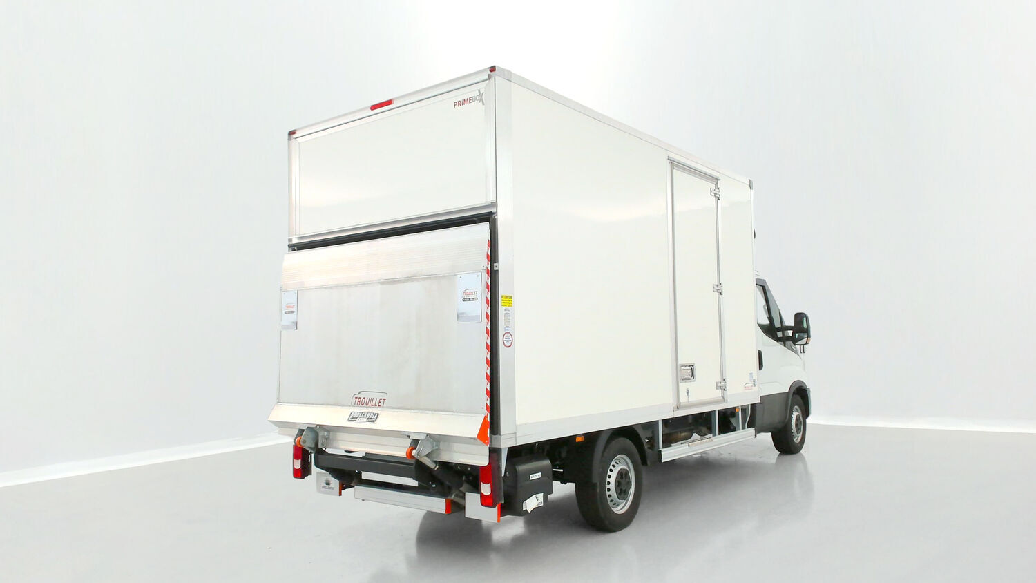 Iveco Daily - Image 18