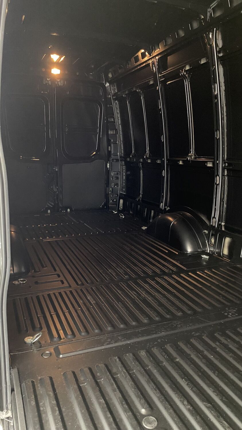 Iveco Daily - Image 14