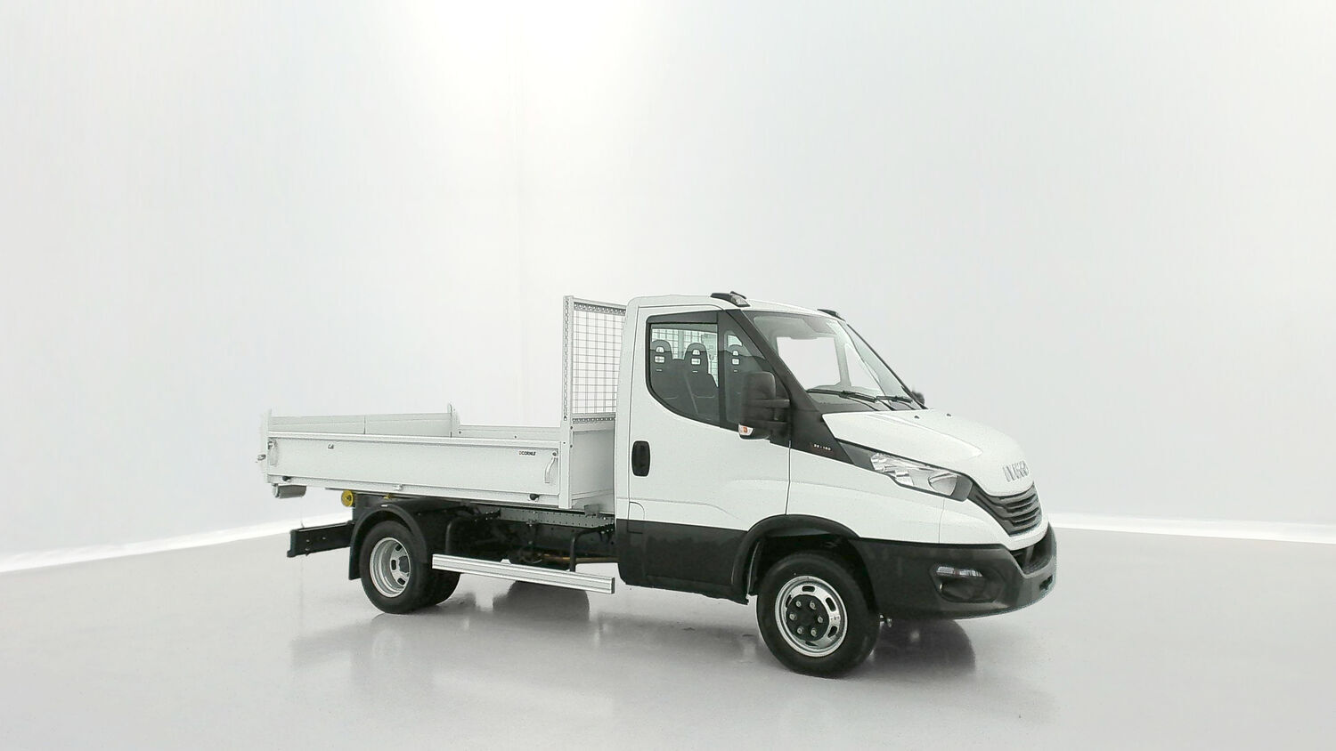 Iveco Daily - Image 25