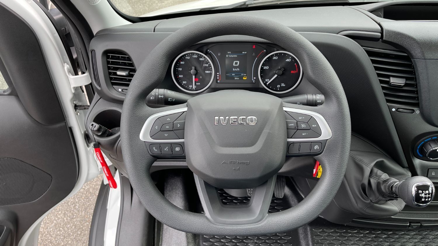 Iveco Daily - Image 9