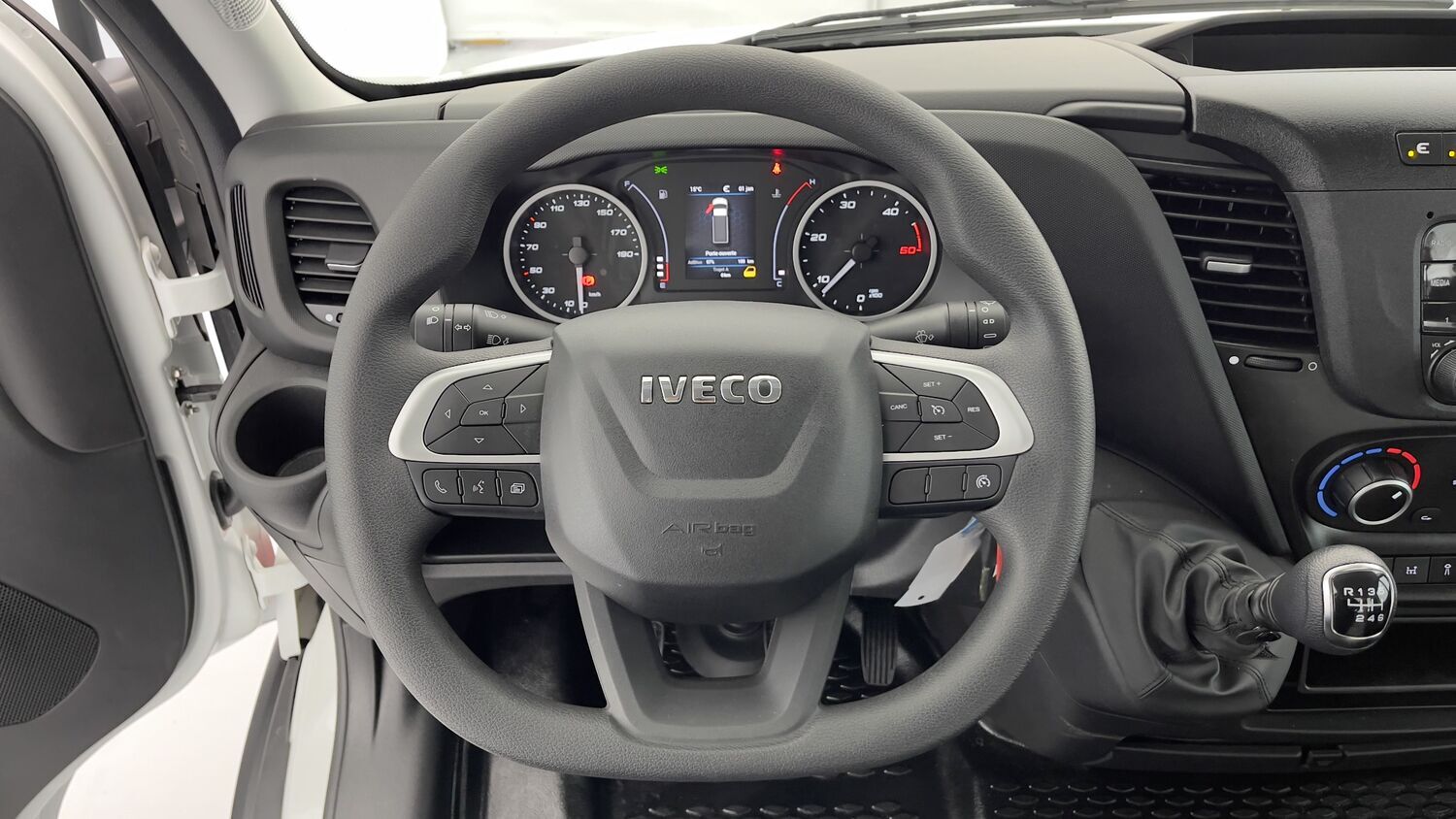 Iveco Daily - Image 9