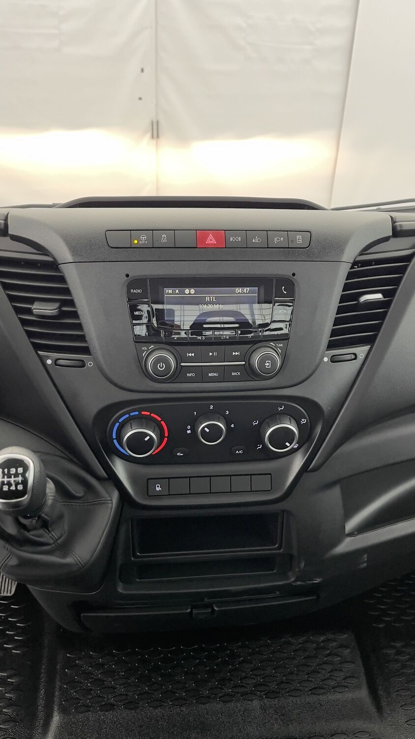 Iveco Daily - Image 12