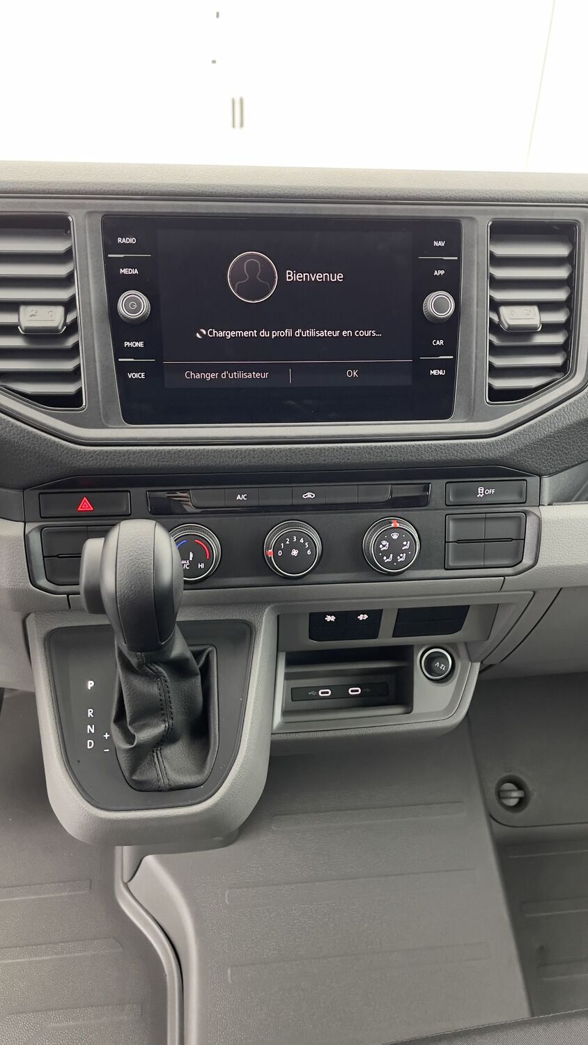 Volkswagen CRAFTER CHASSIS CABINE - Image 11