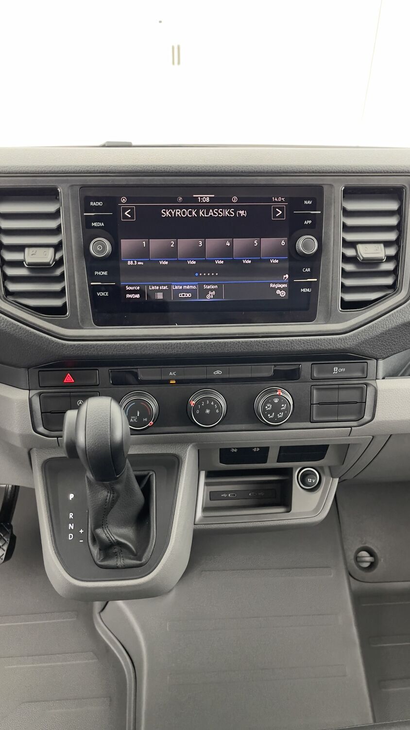 Volkswagen CRAFTER CHASSIS CABINE - Image 11