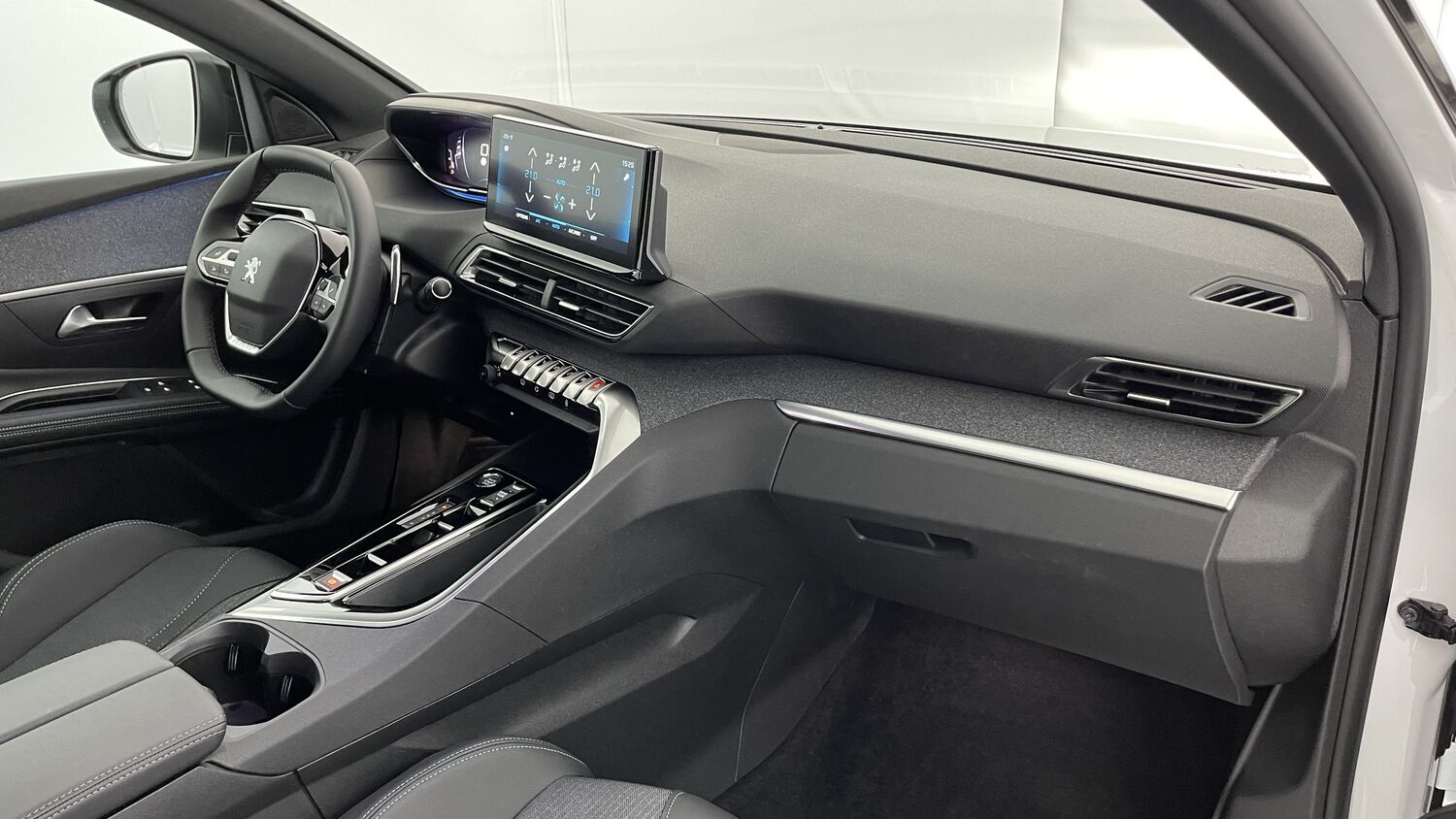 Peugeot 5008 - Image 8