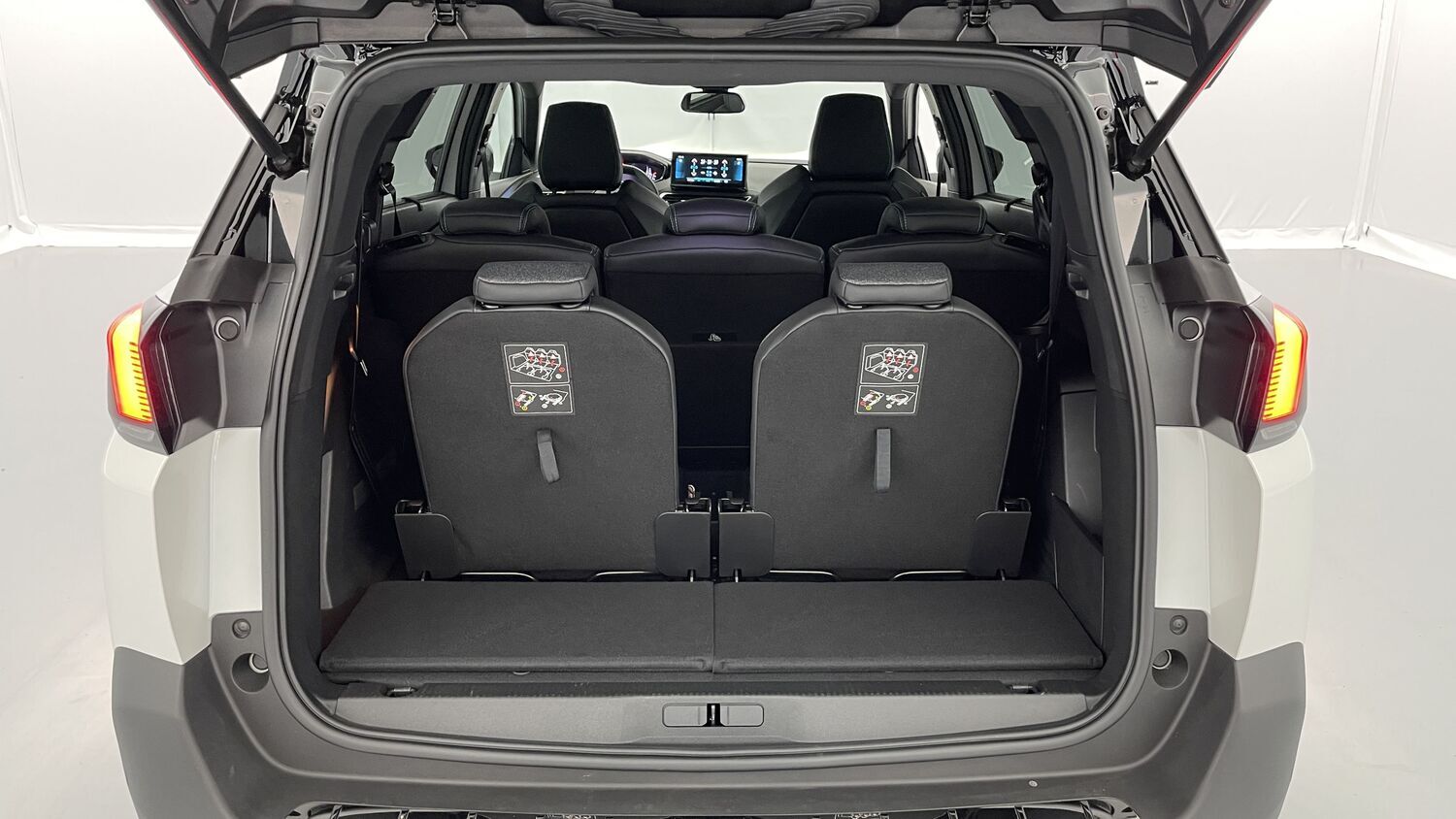 Peugeot 5008 - Image 11
