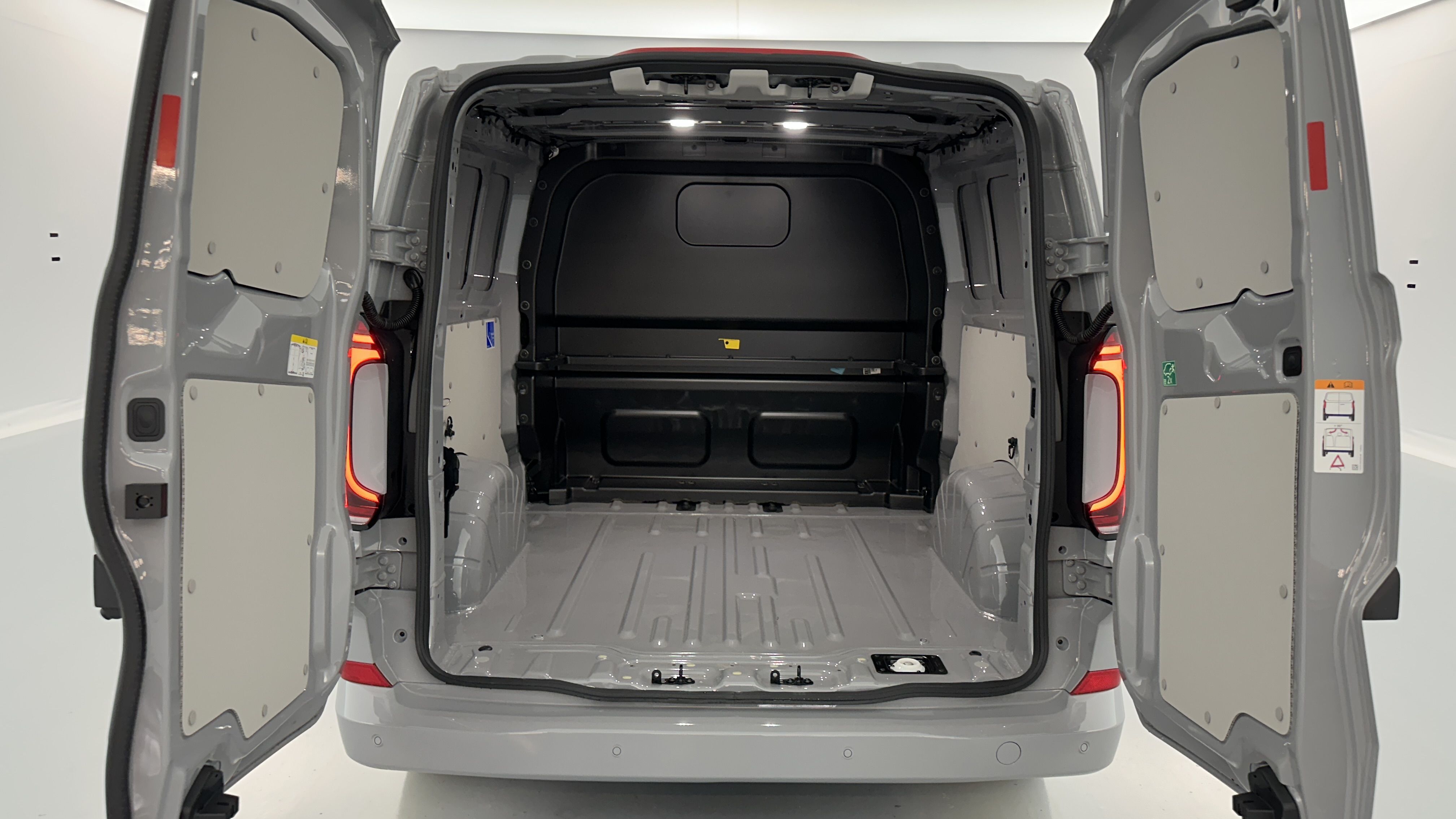 Volkswagen TRANSPORTER PROCAB - Image 9