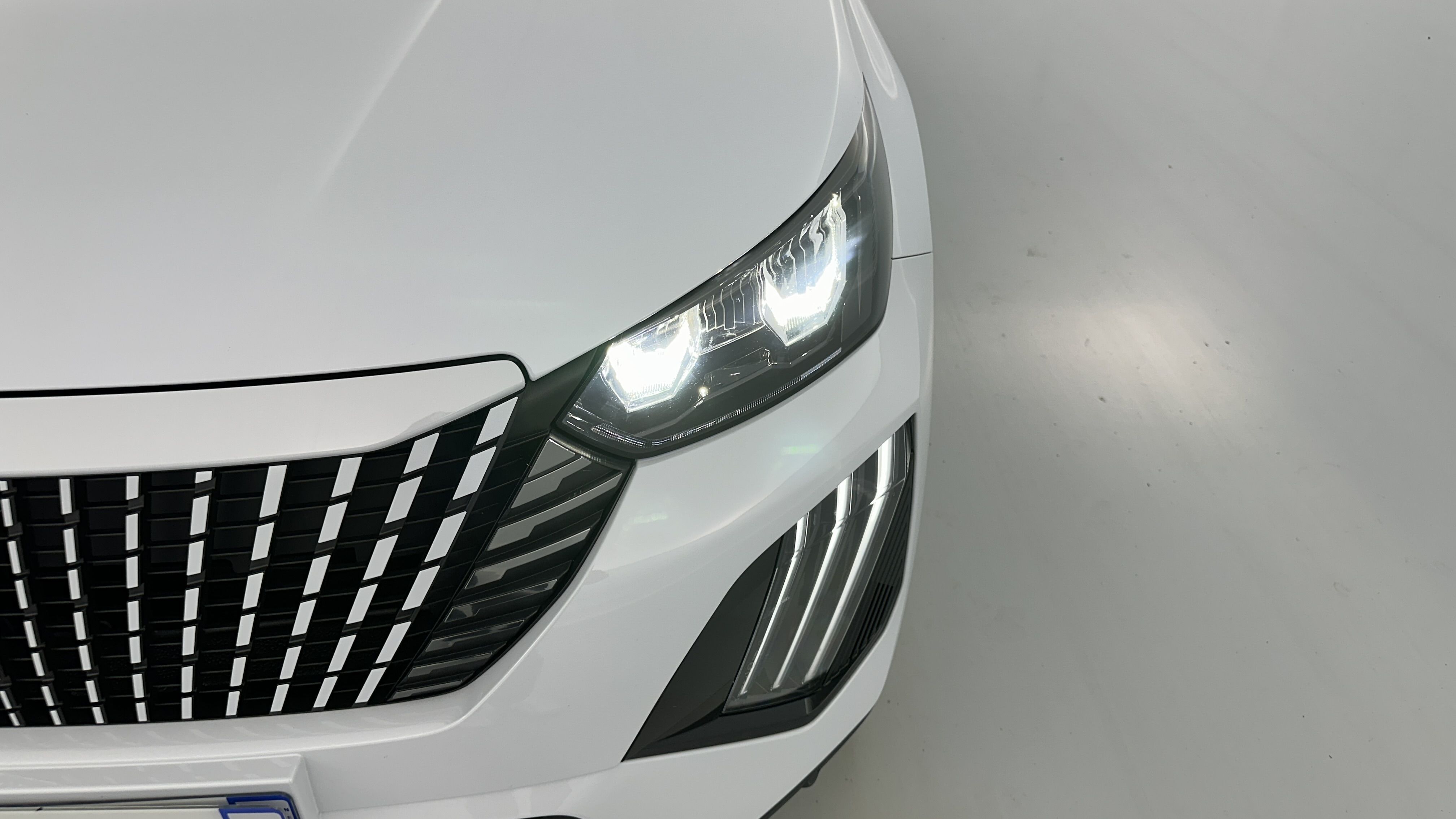 Peugeot 2008 - Image 27