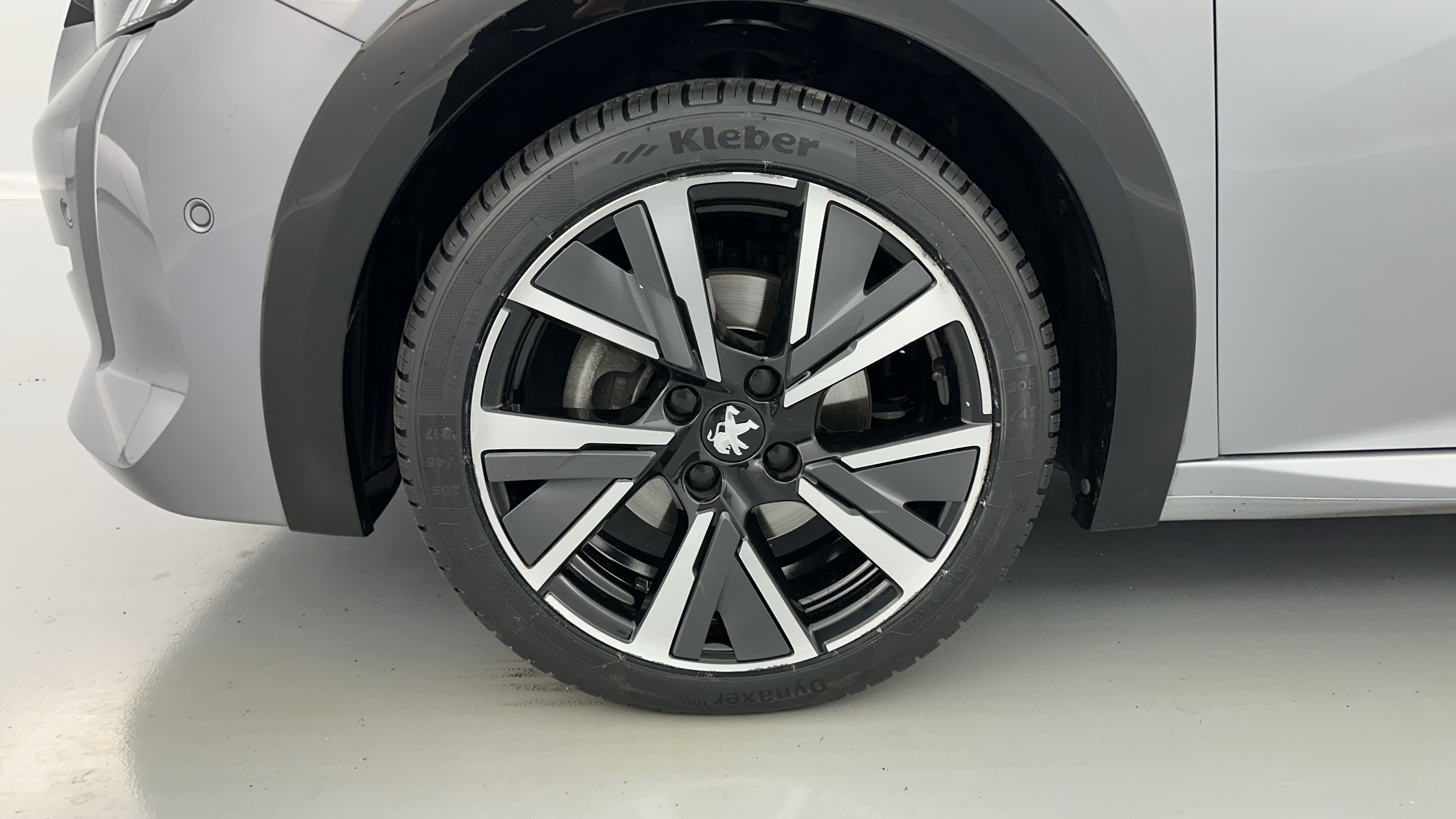 Peugeot 208 - Image 12
