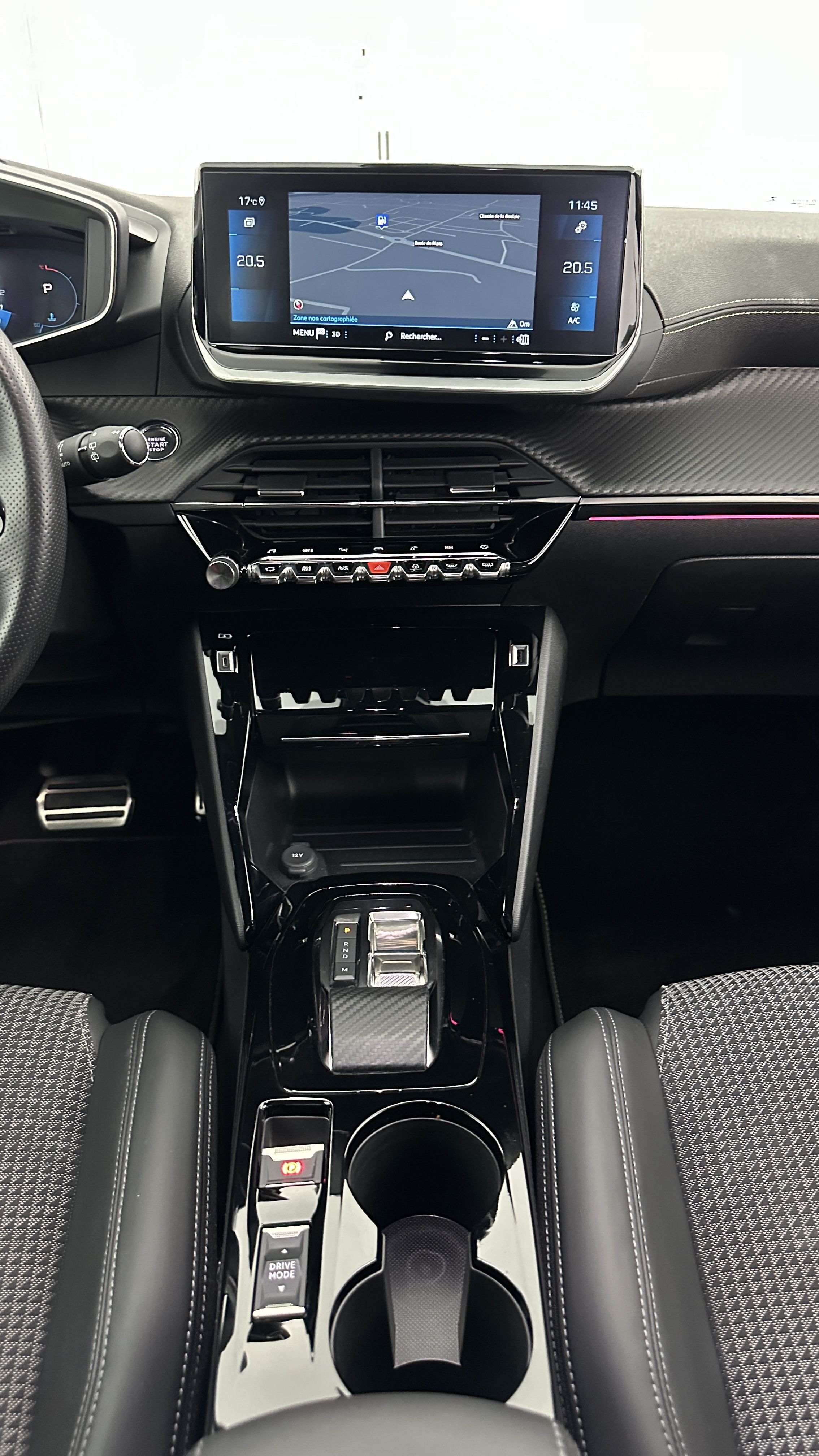 Peugeot 208 - Image 16