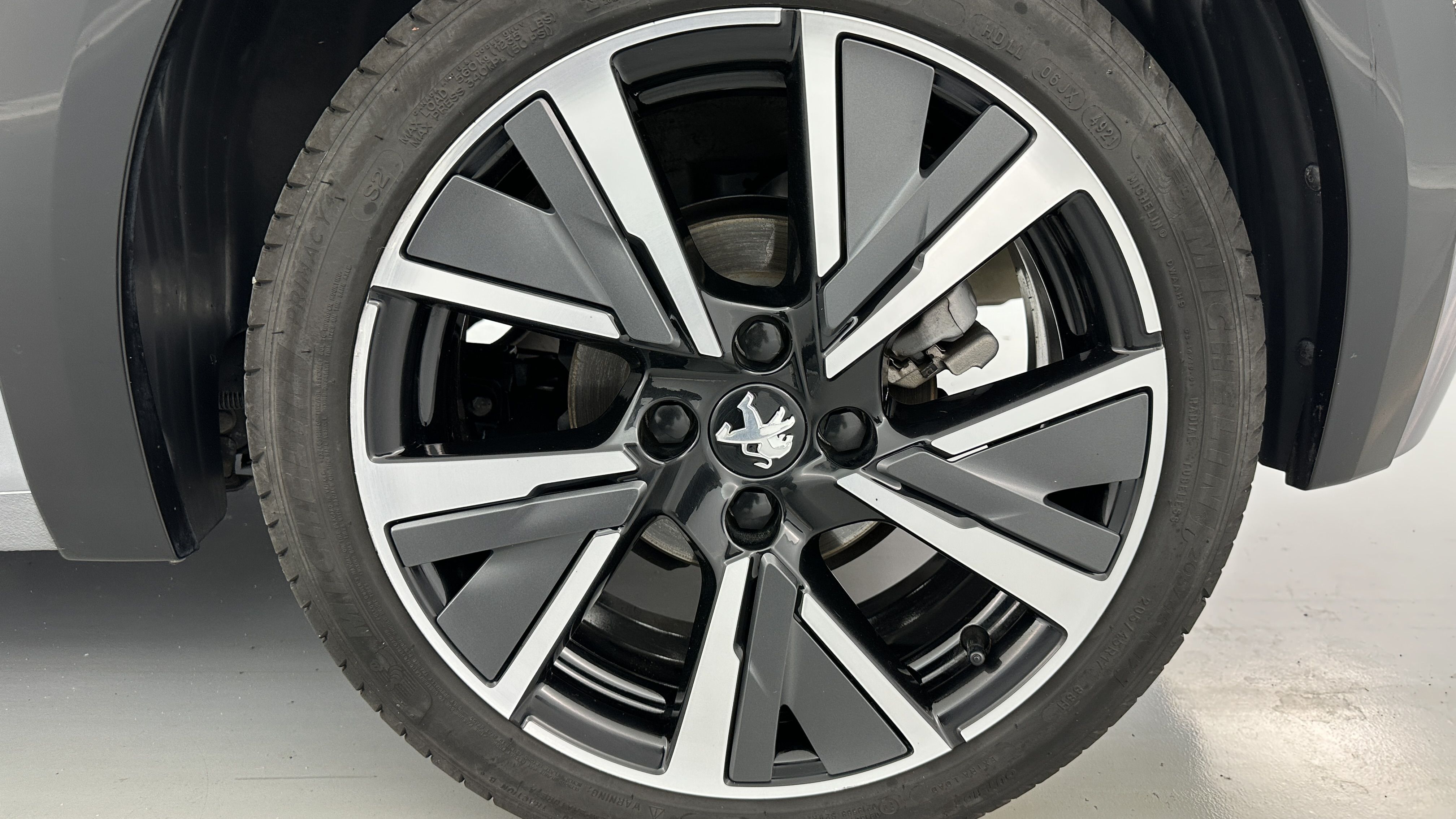 Peugeot 208 - Image 28