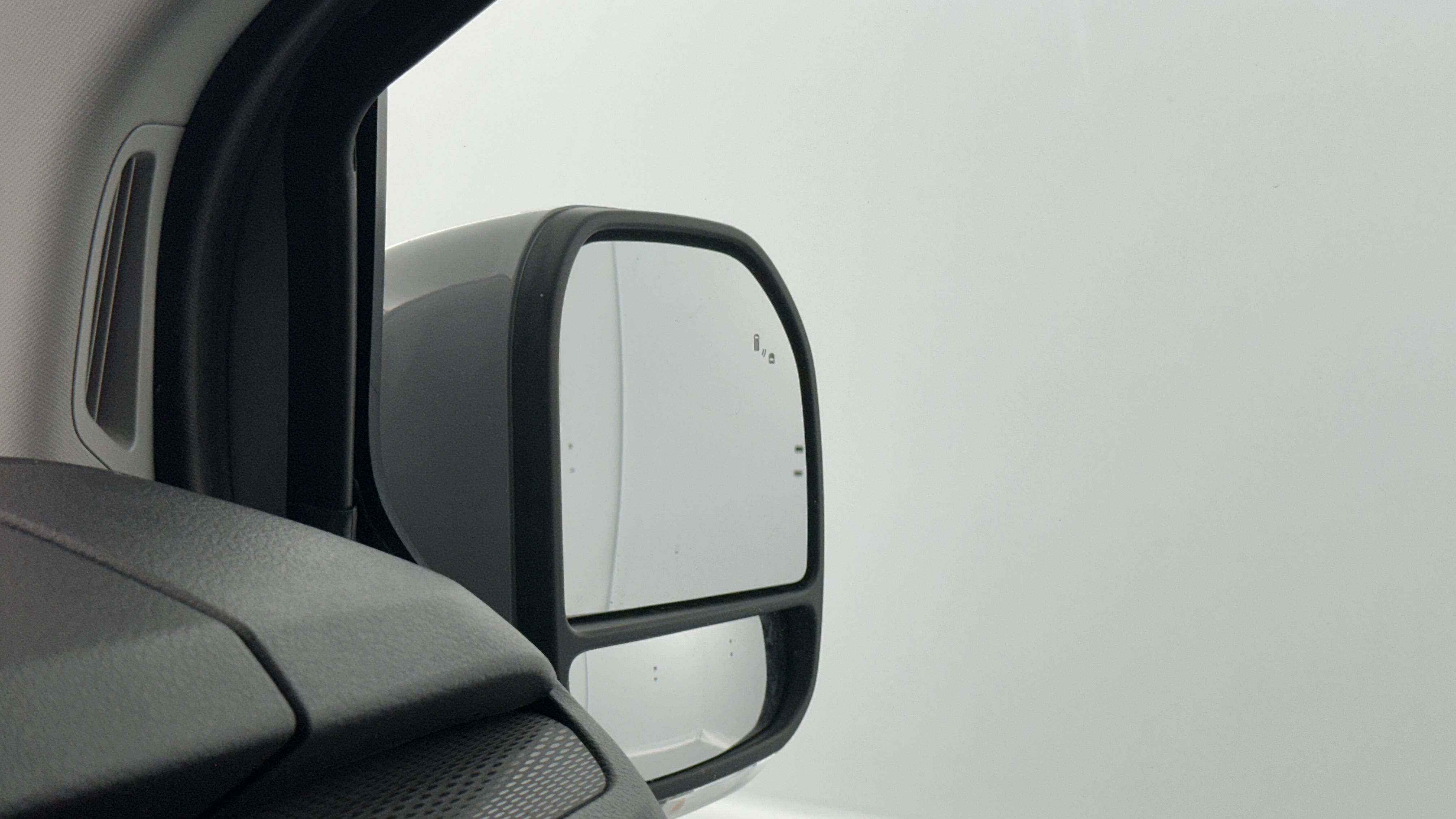 Volkswagen Transporter - Image 17