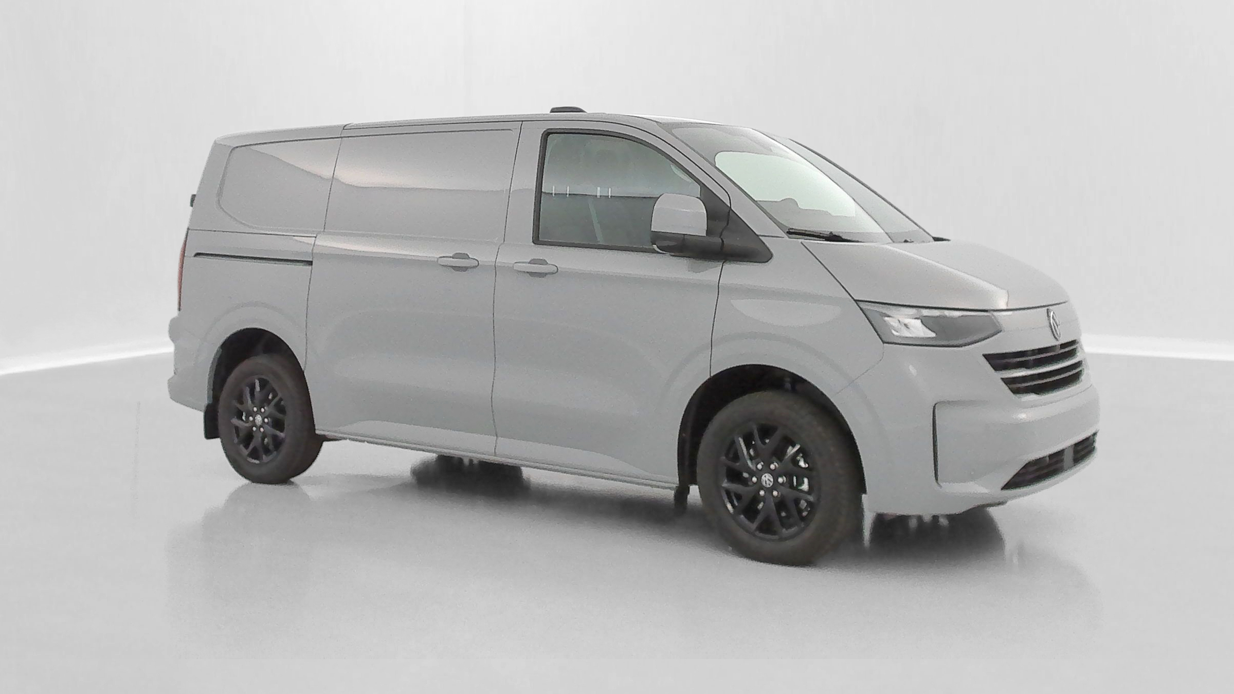 Volkswagen Transporter - Image 25