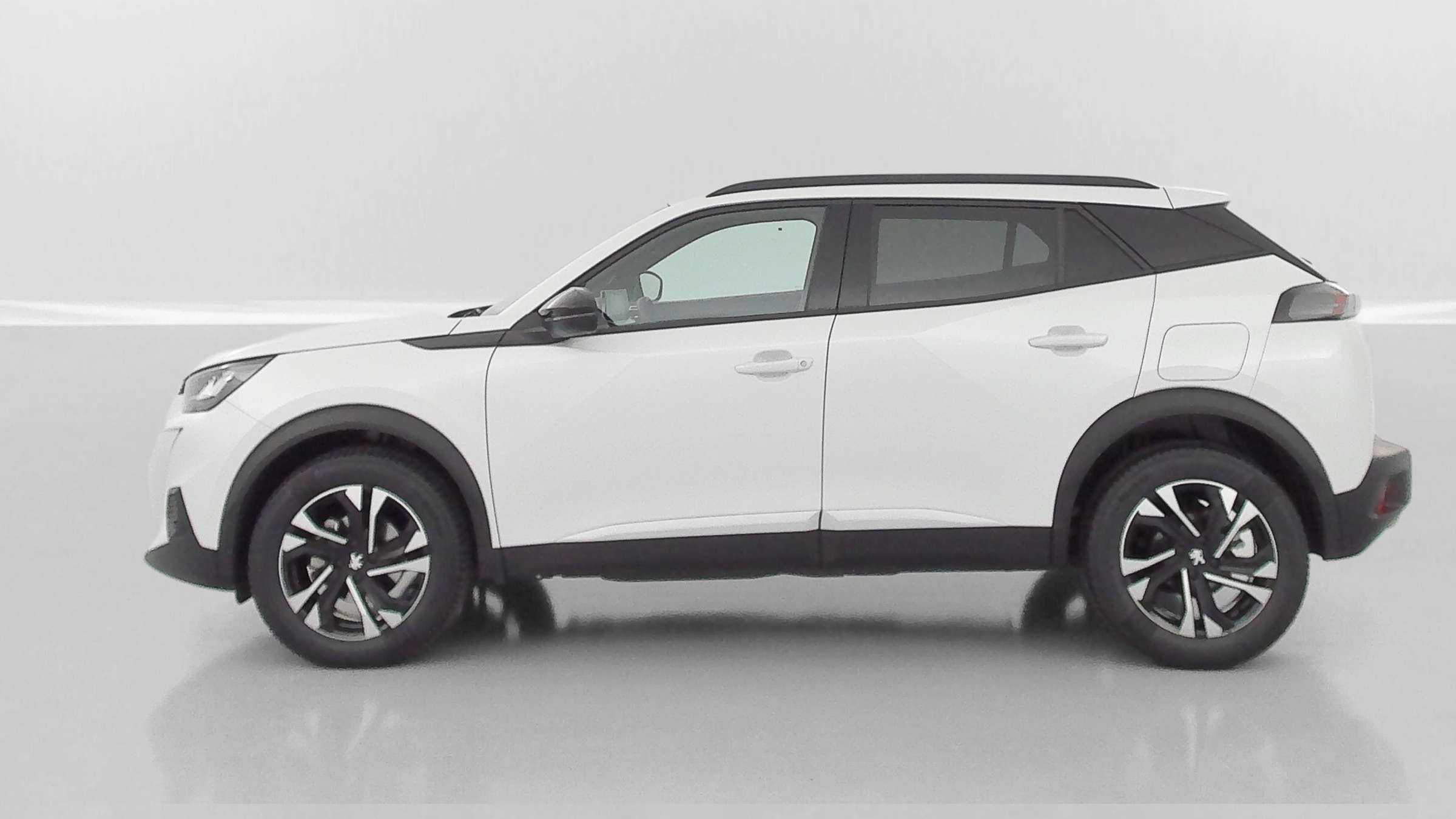 Peugeot 2008 - Image 4