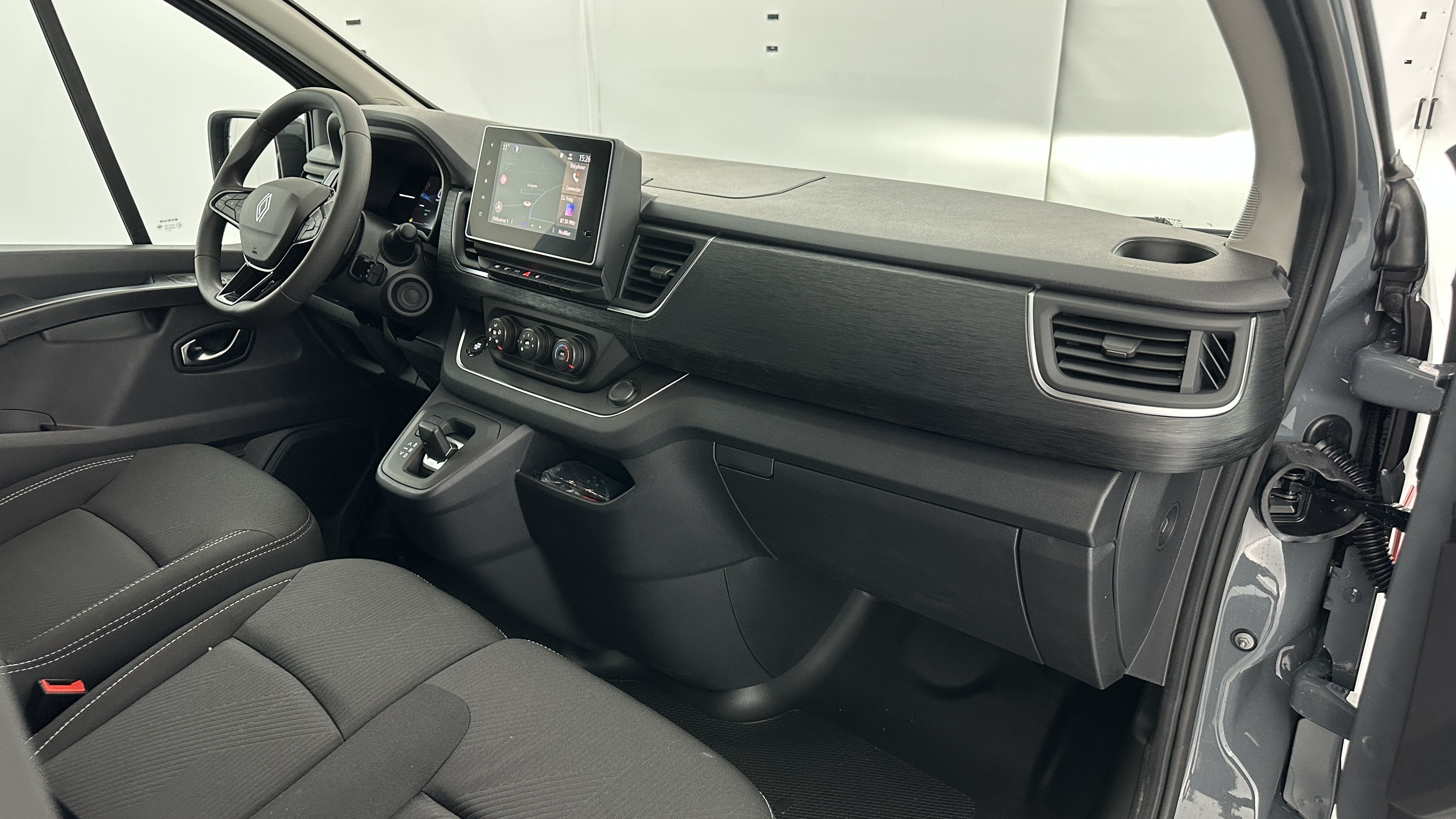 Renault Trucks TRAFIC COMBI - Image 7