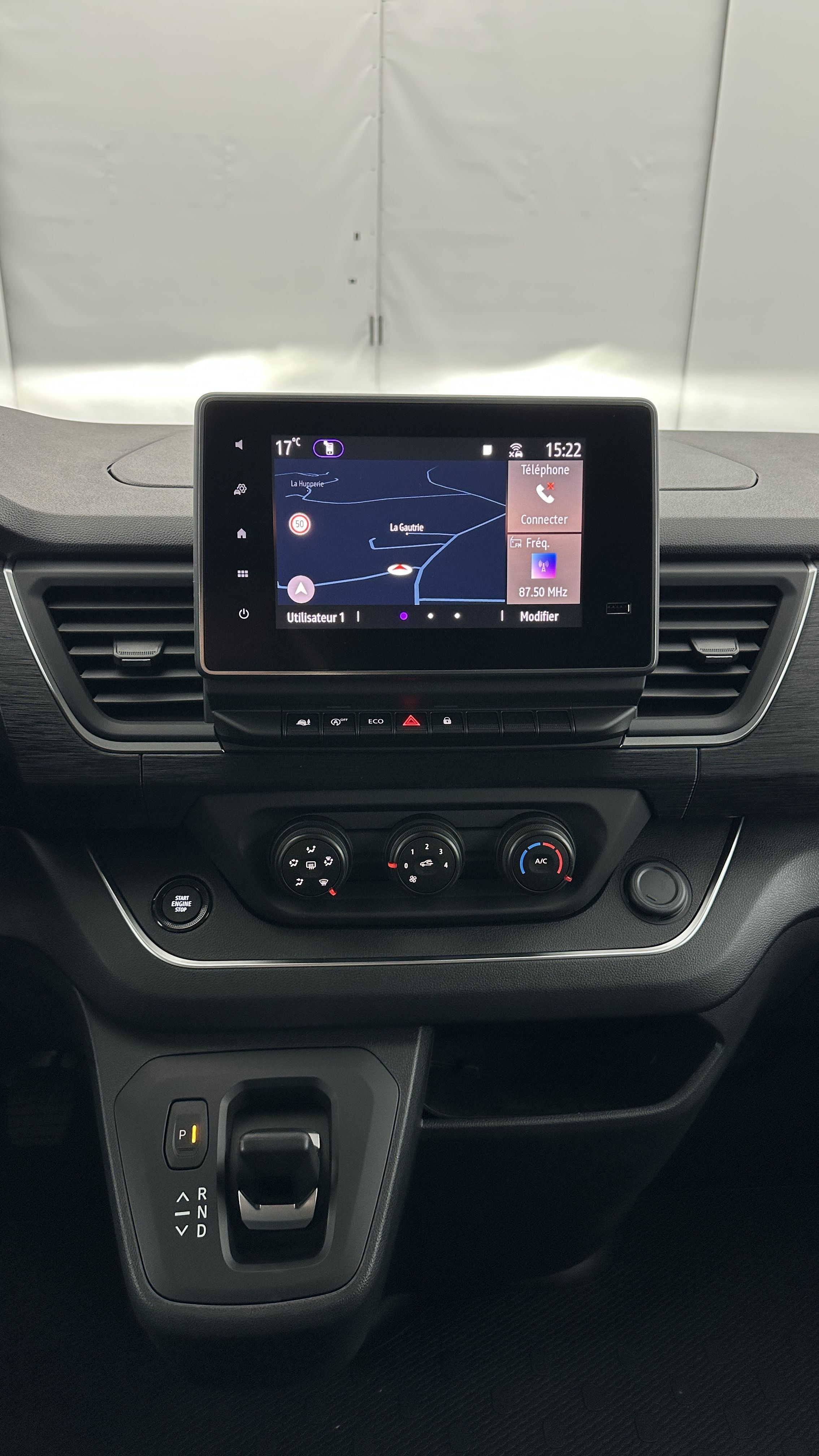 Renault Trucks TRAFIC COMBI - Image 14