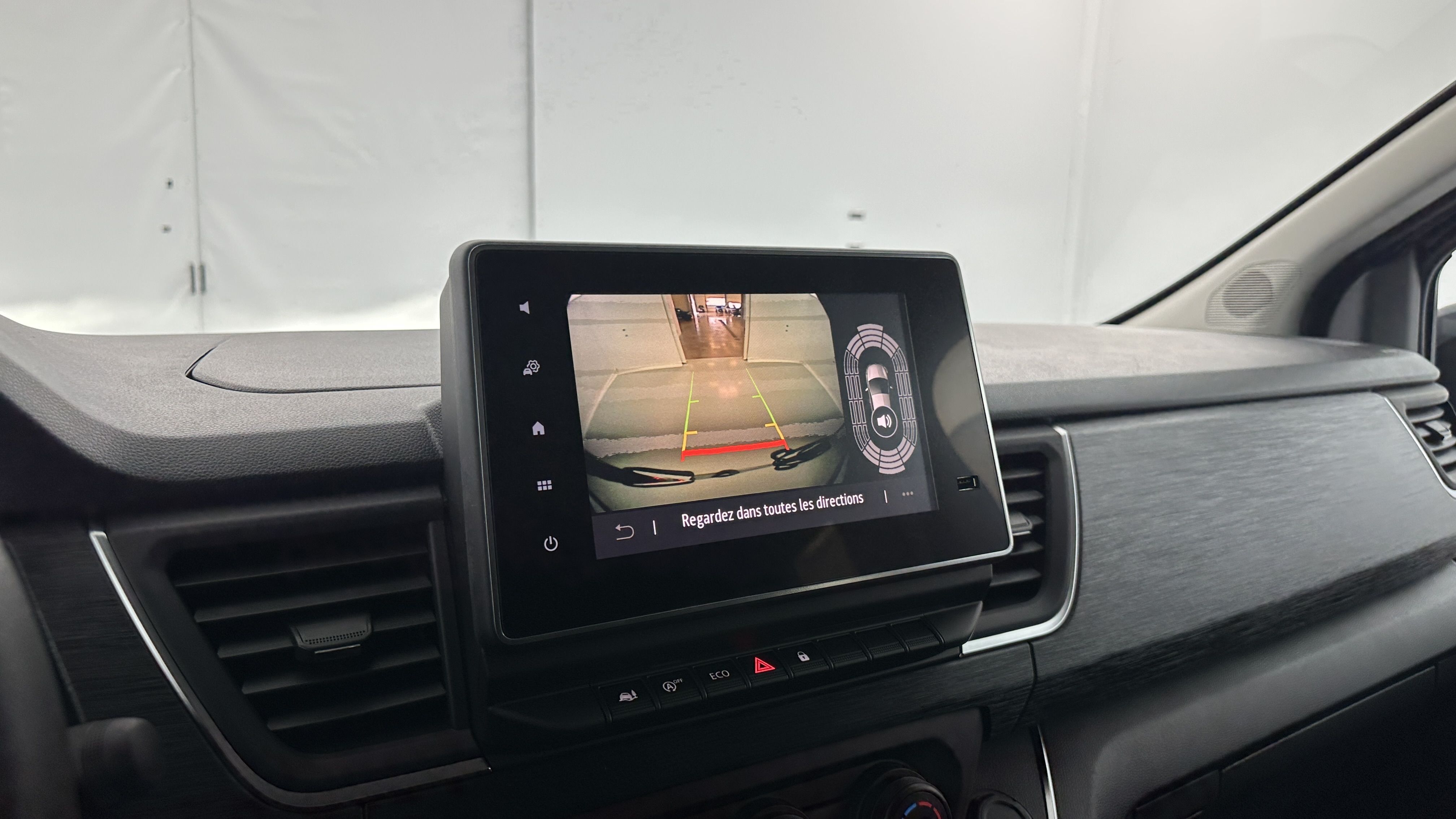 Renault Trucks TRAFIC COMBI - Image 17