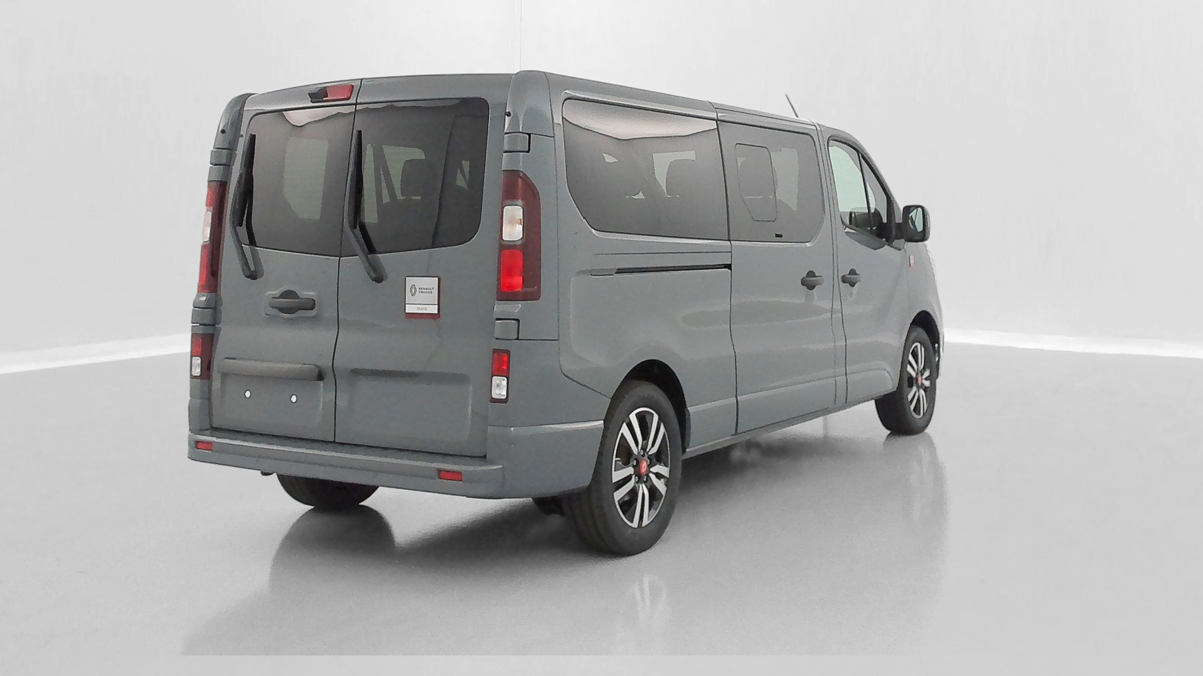 Renault Trucks TRAFIC COMBI - Image 21